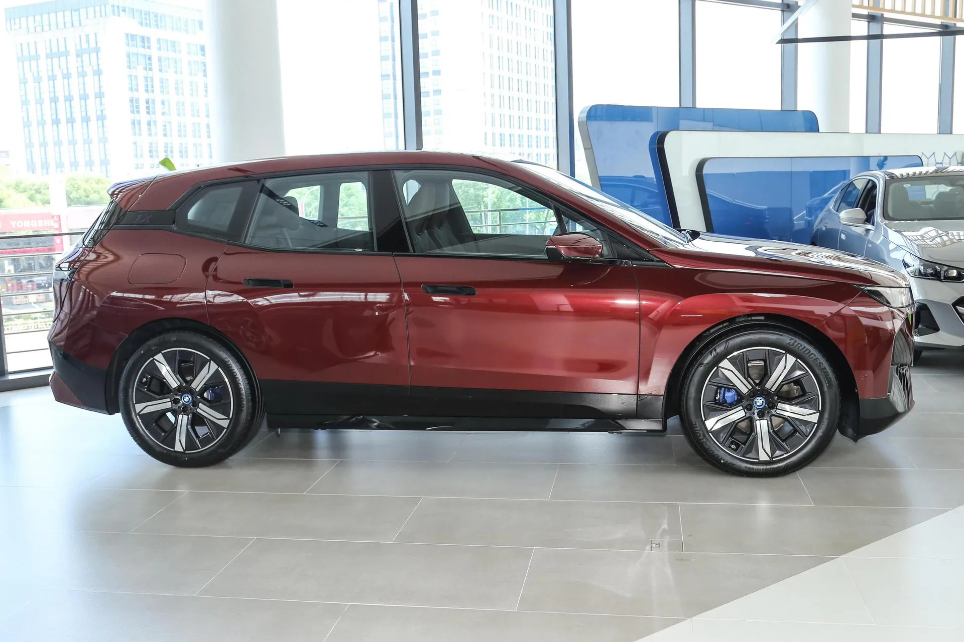  iX xDrive 40