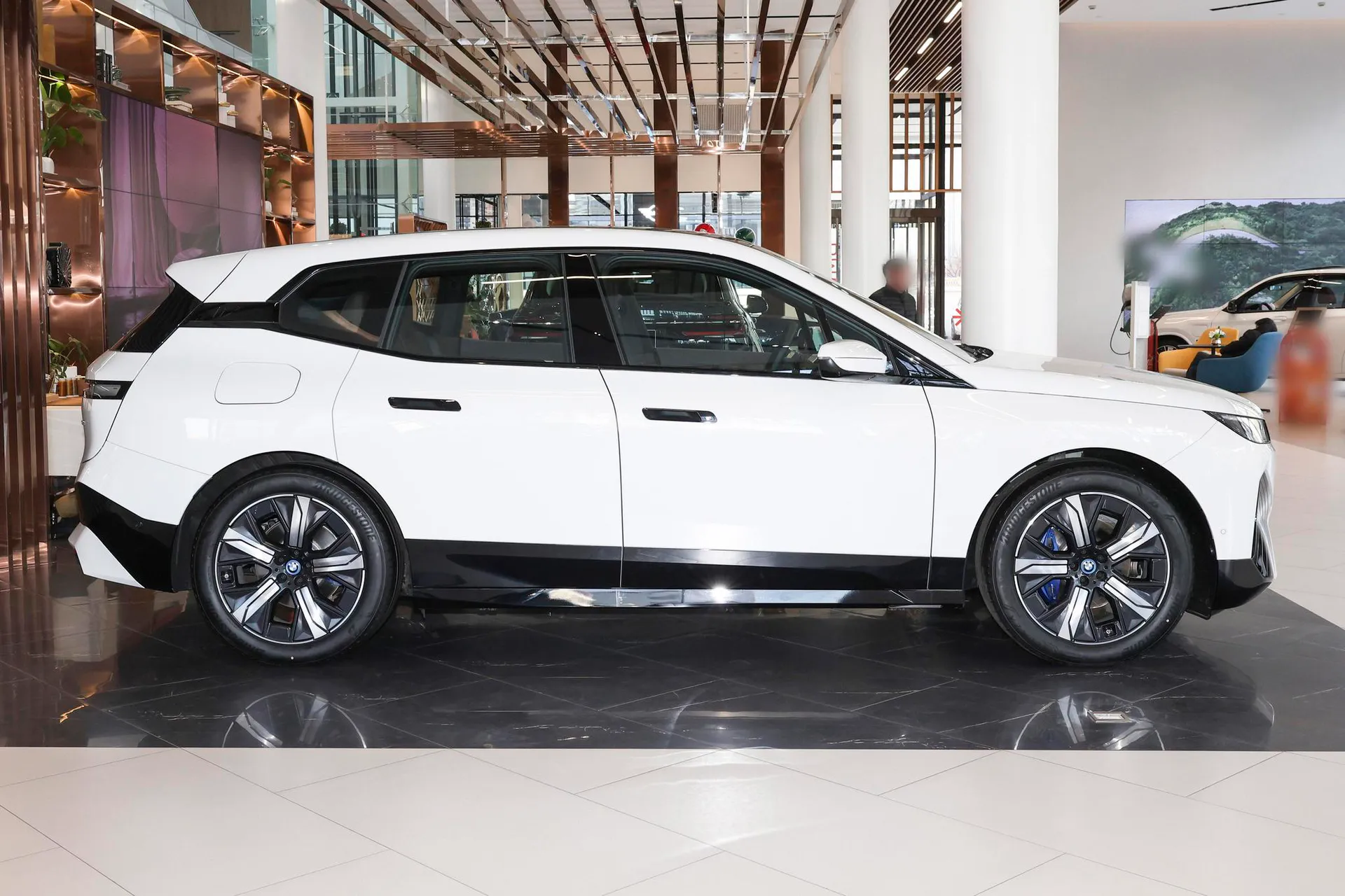  iX xDrive 40