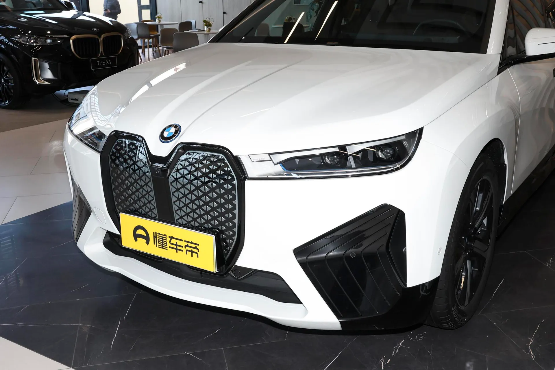  iX xDrive 40