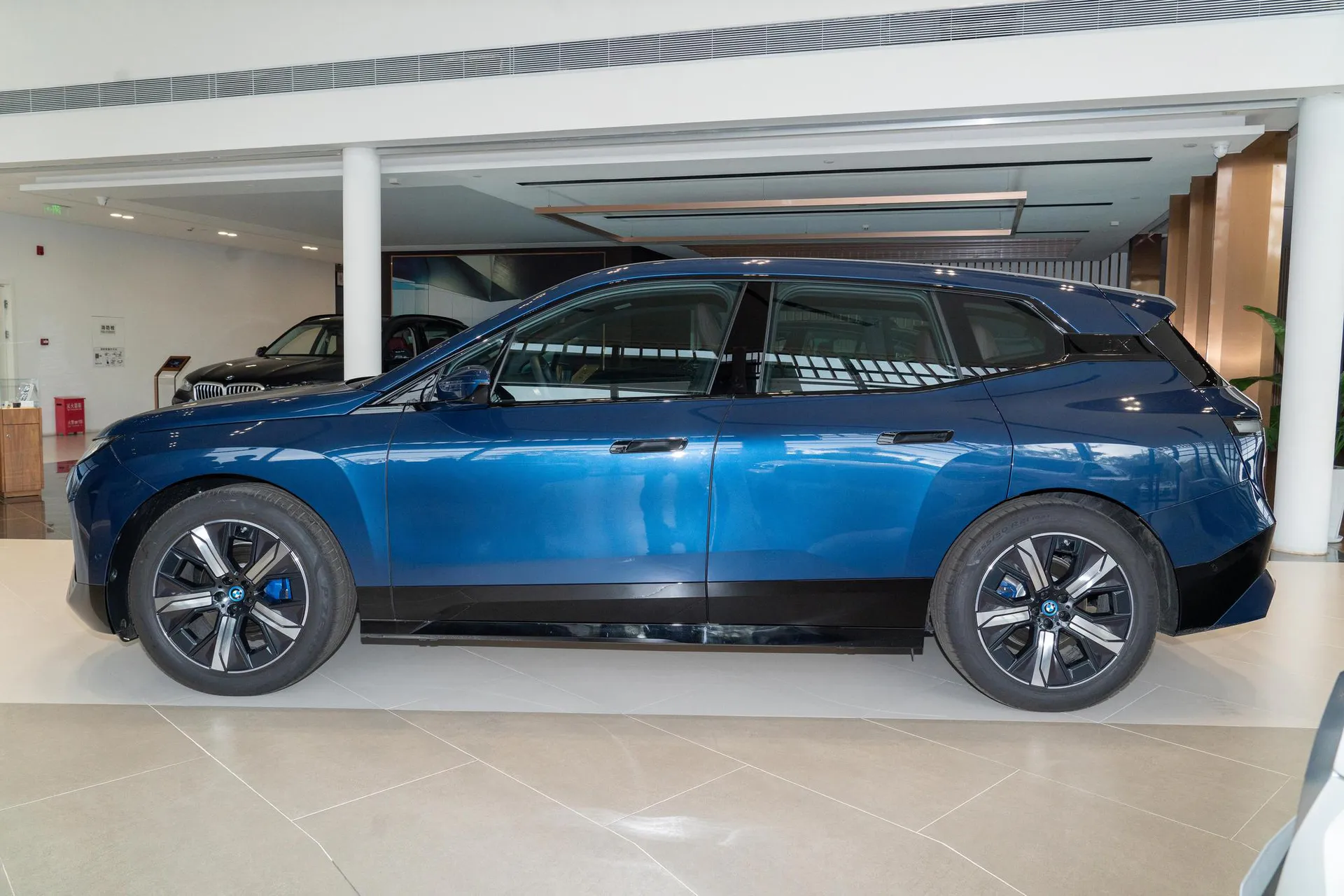  iX Facelift xDrive 50