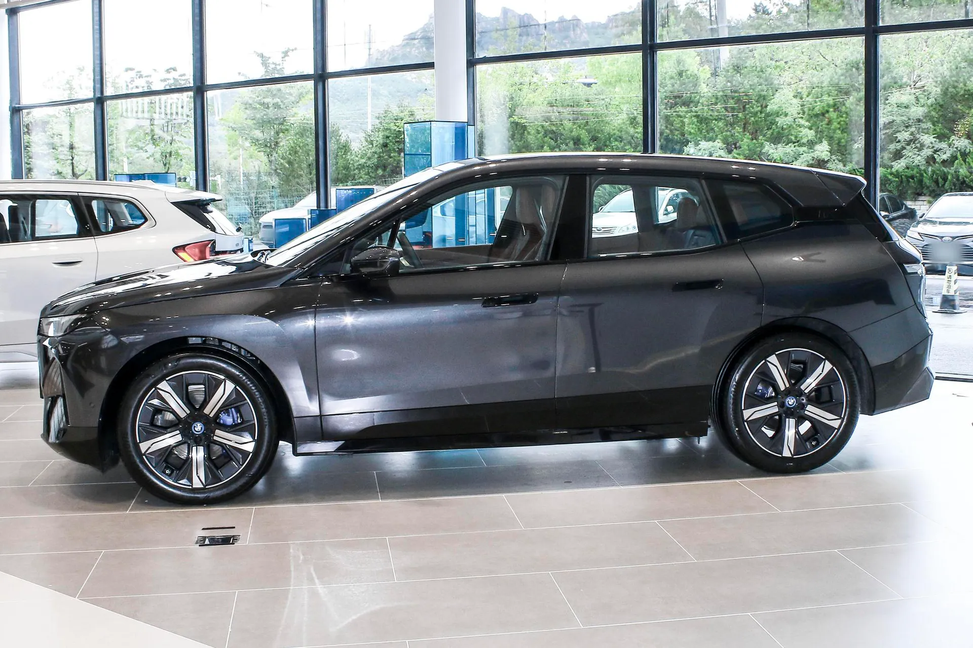  iX Facelift xDrive 50