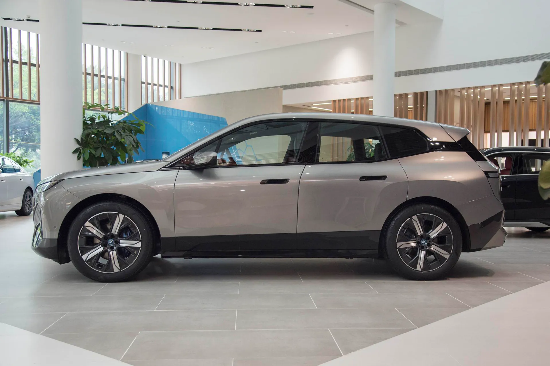  iX Facelift xDrive 50