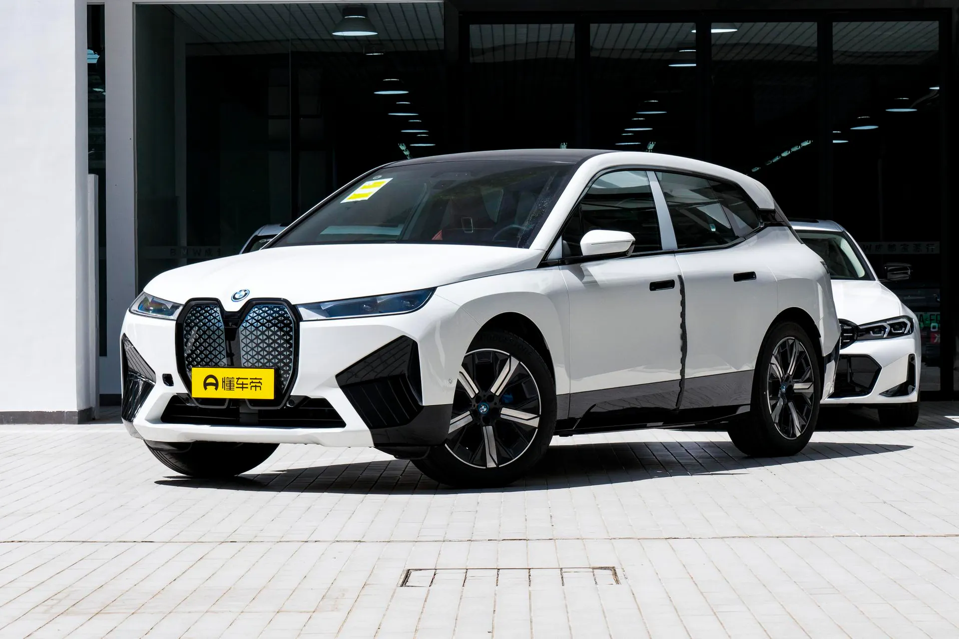  iX Facelift xDrive 50