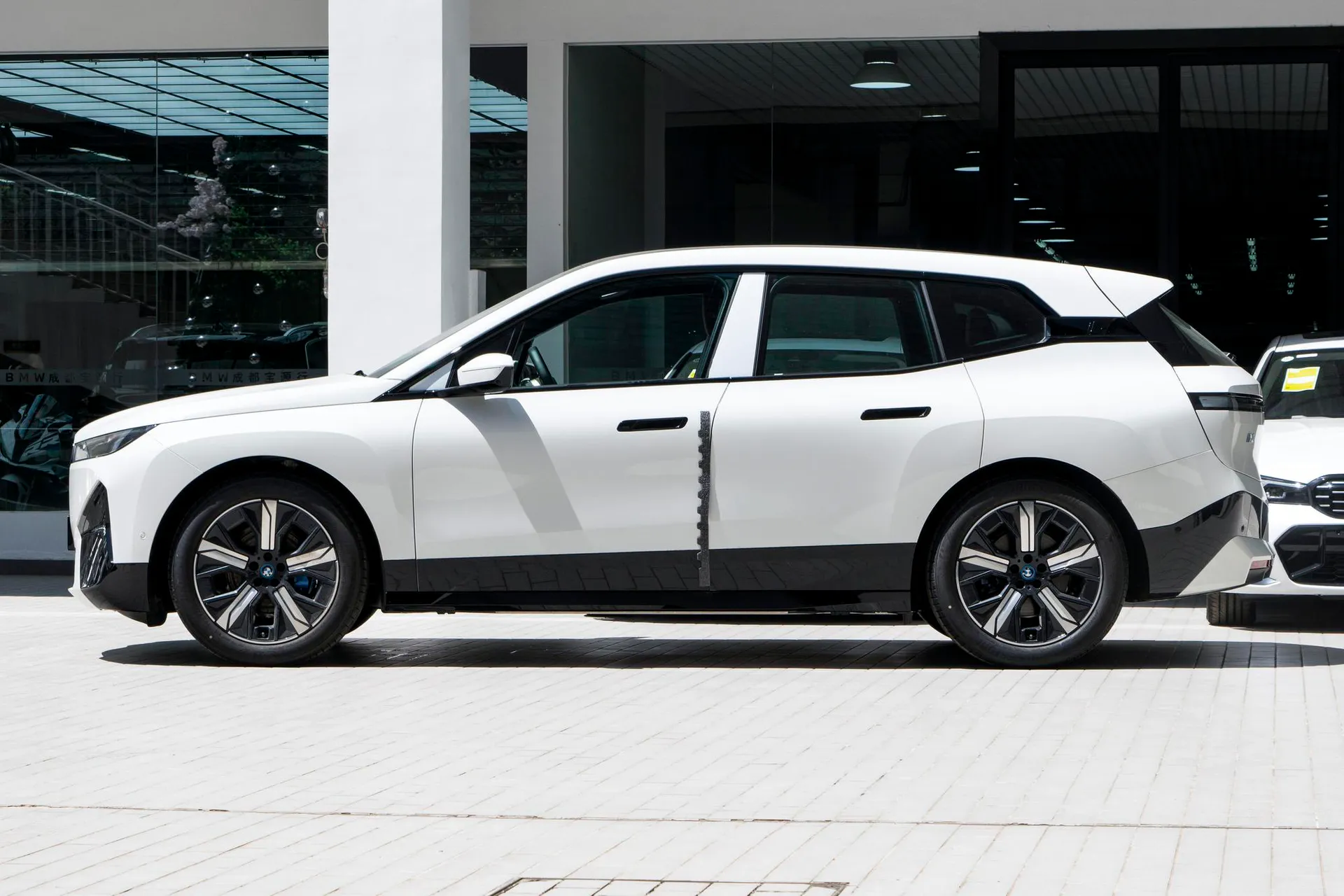  iX Facelift xDrive 50