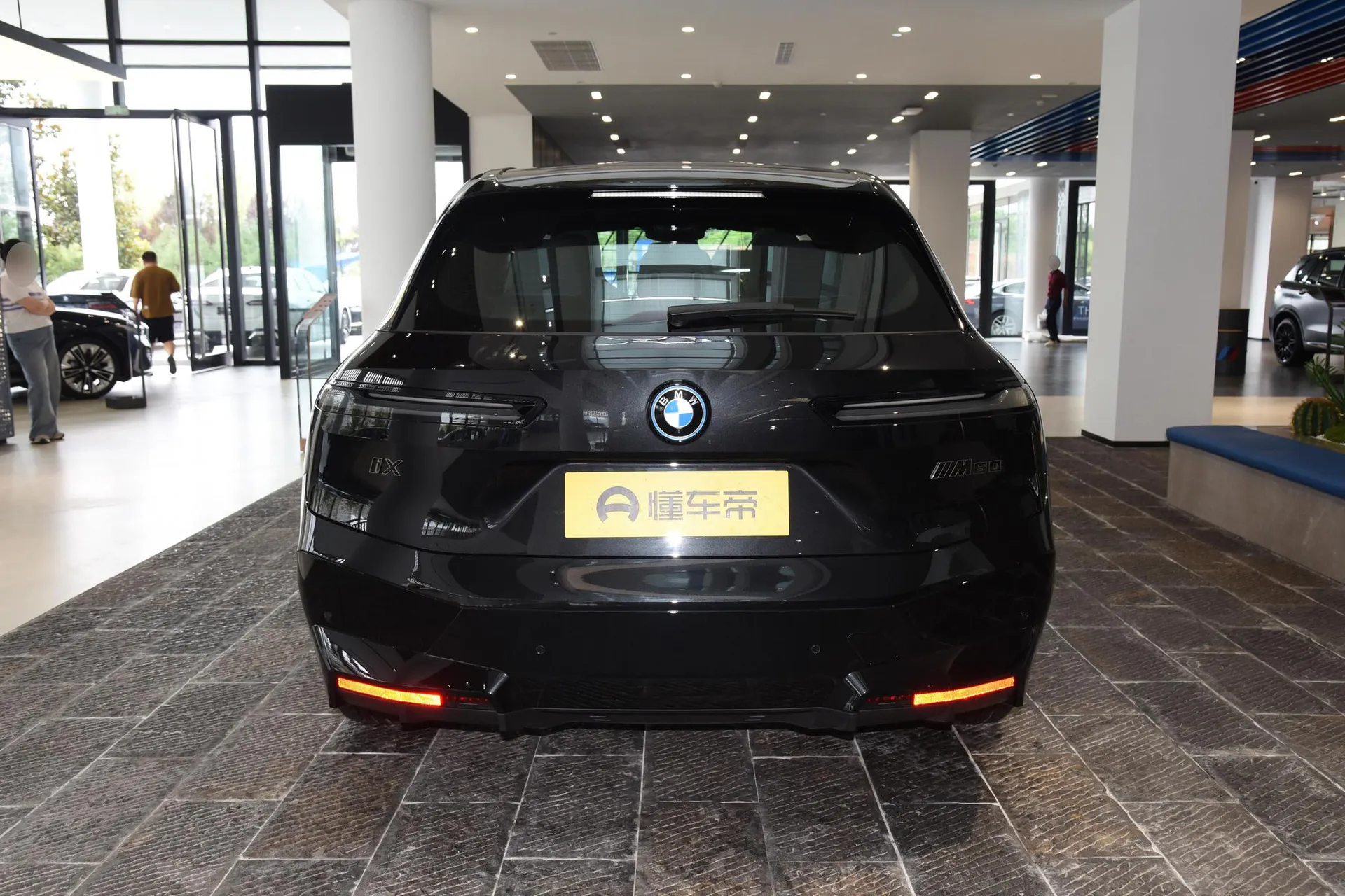  iX Facelift M60