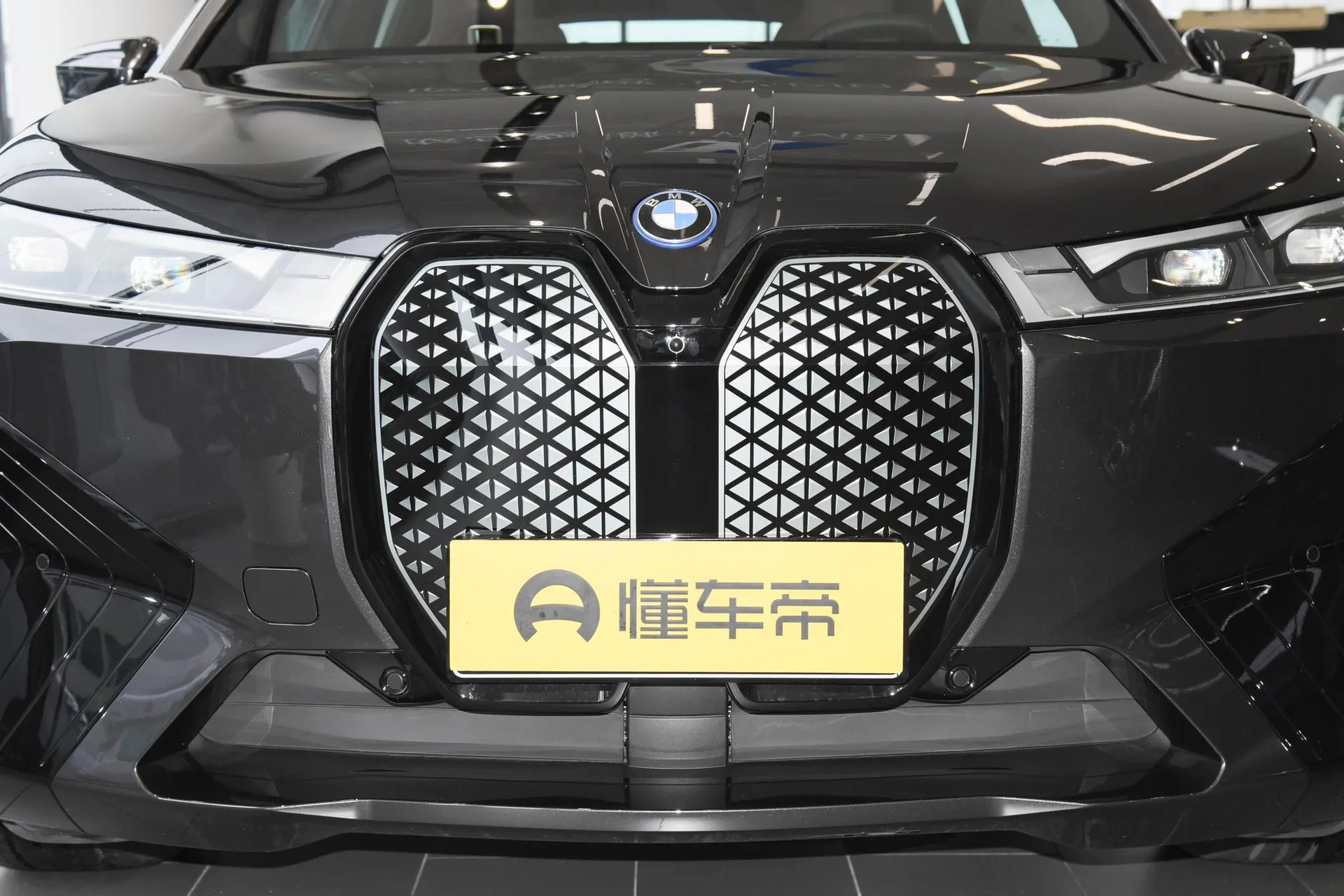  iX Facelift M60