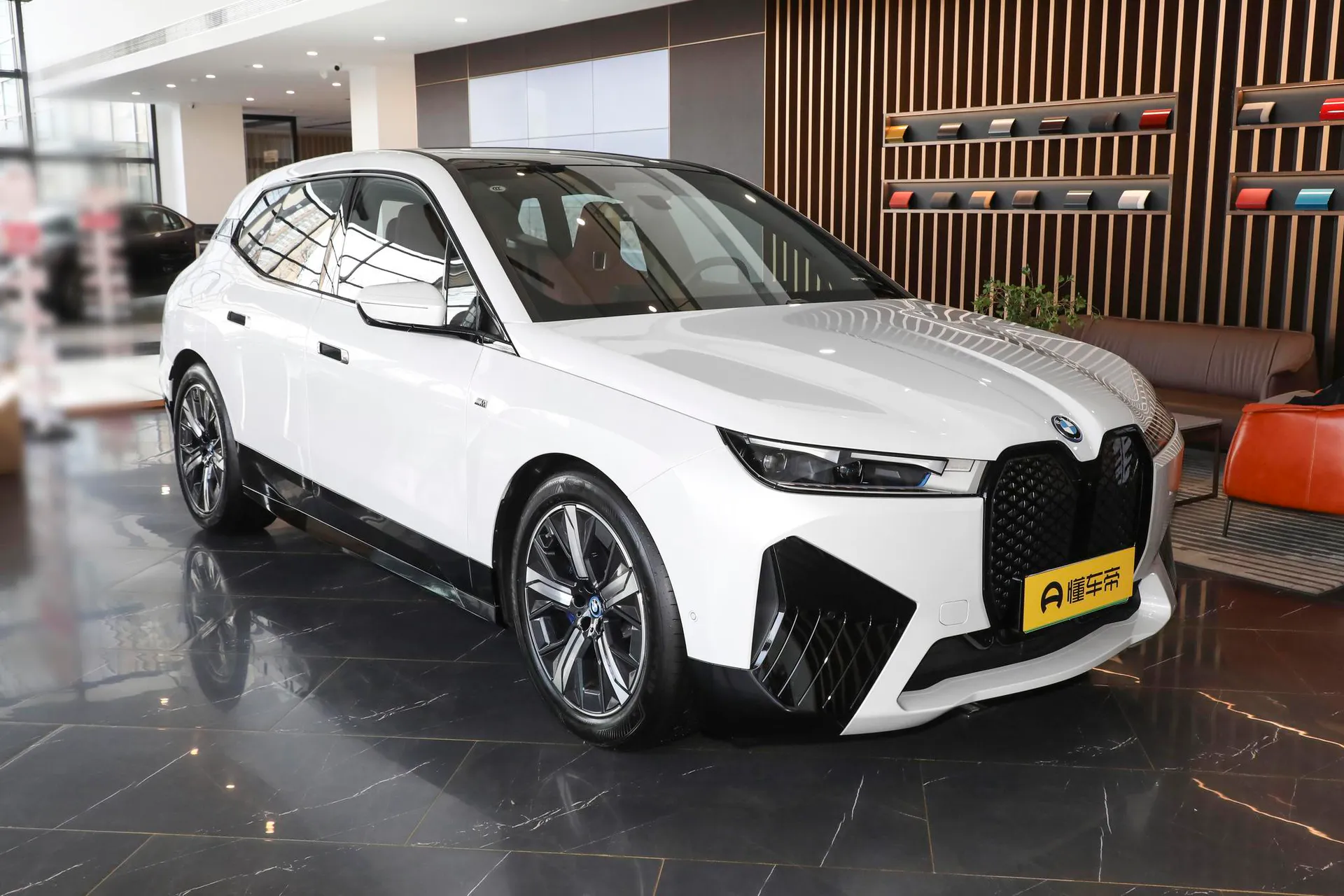  iX Facelift M60
