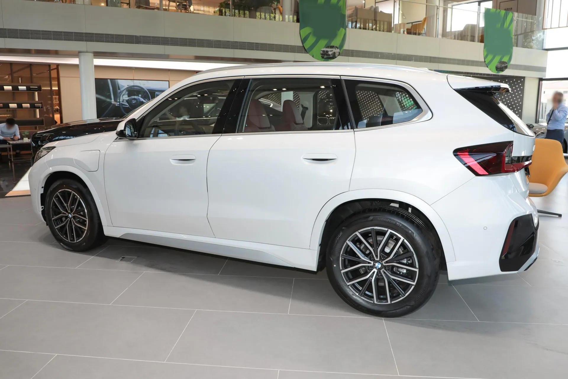  iX1 eDrive 25 L M Sport Package