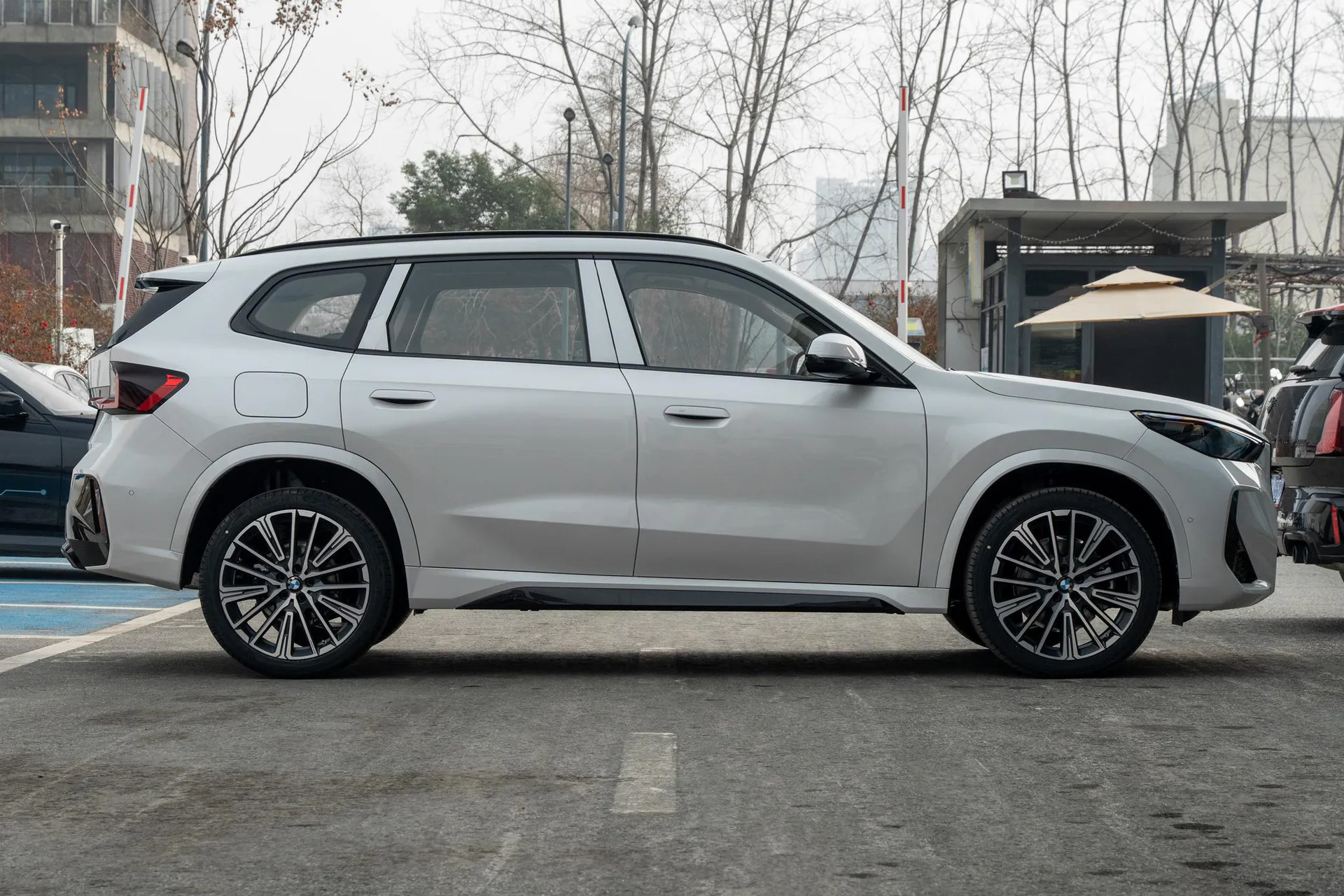  X1 xDrive 25 Li M Sport Night Package