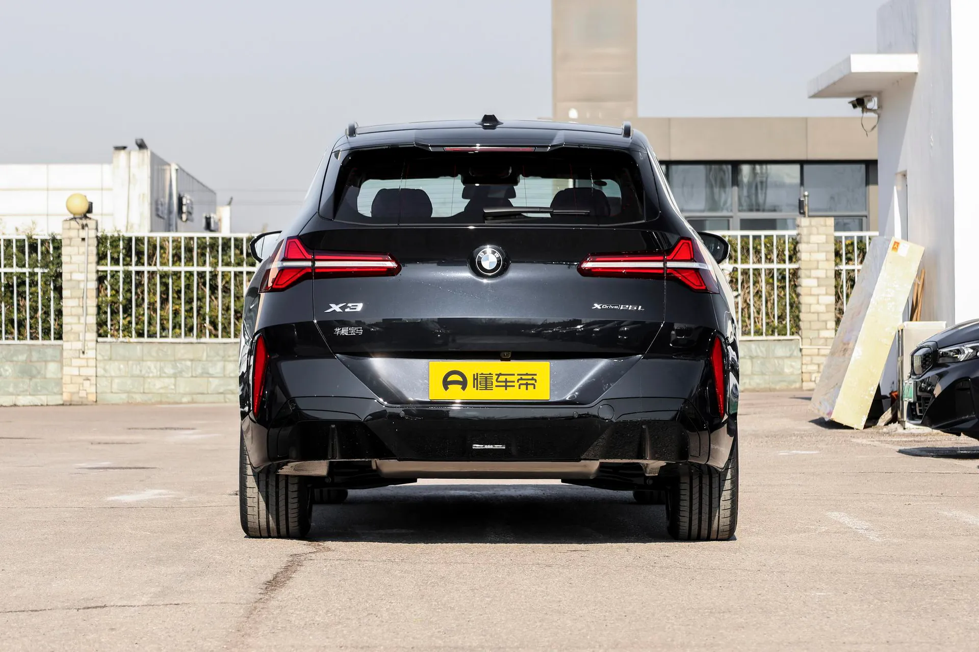  X3 xDrive 25 L M Sport Night Package