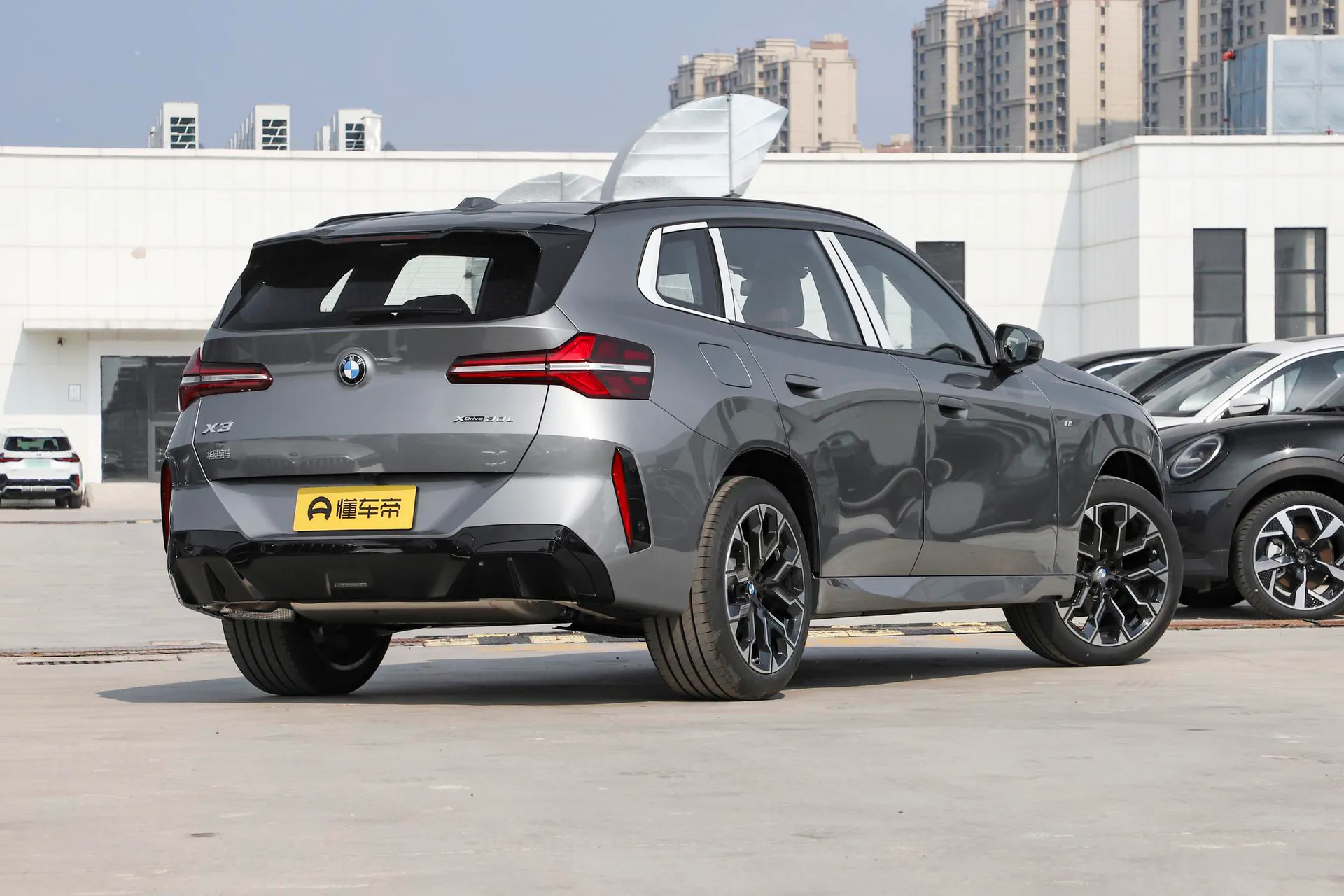  X3 xDrive 30 L Leading M Sport Night Package