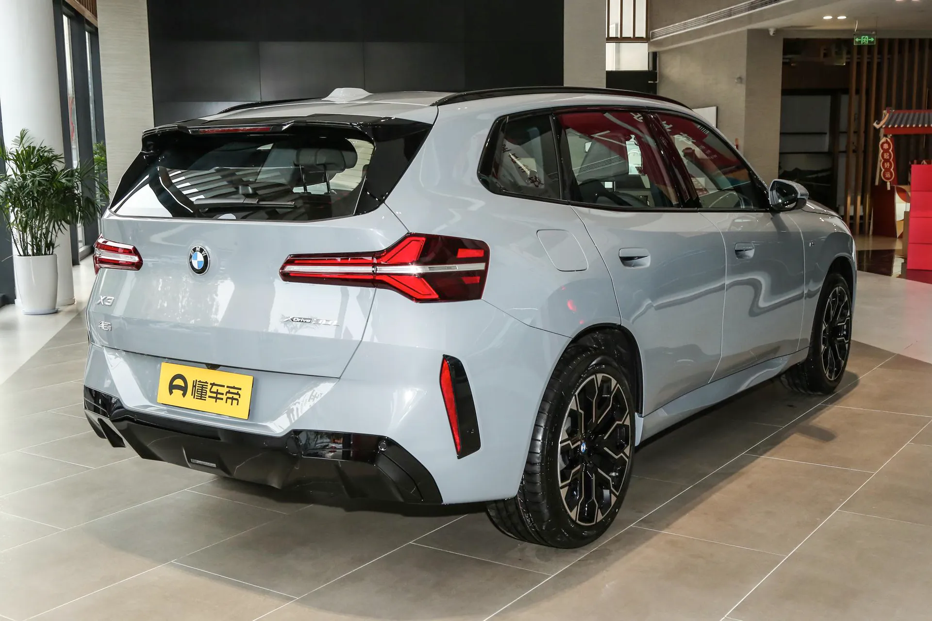  X3 xDrive 30 L Leading M Sport Night Package