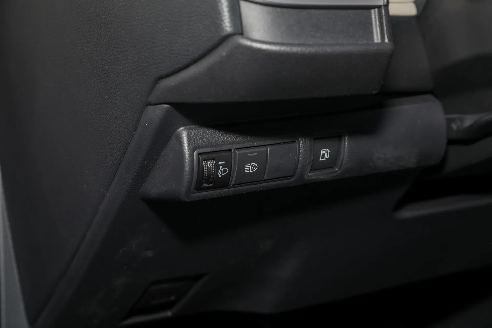  Corolla Hybrid 1.8L E-CVT Flagship
