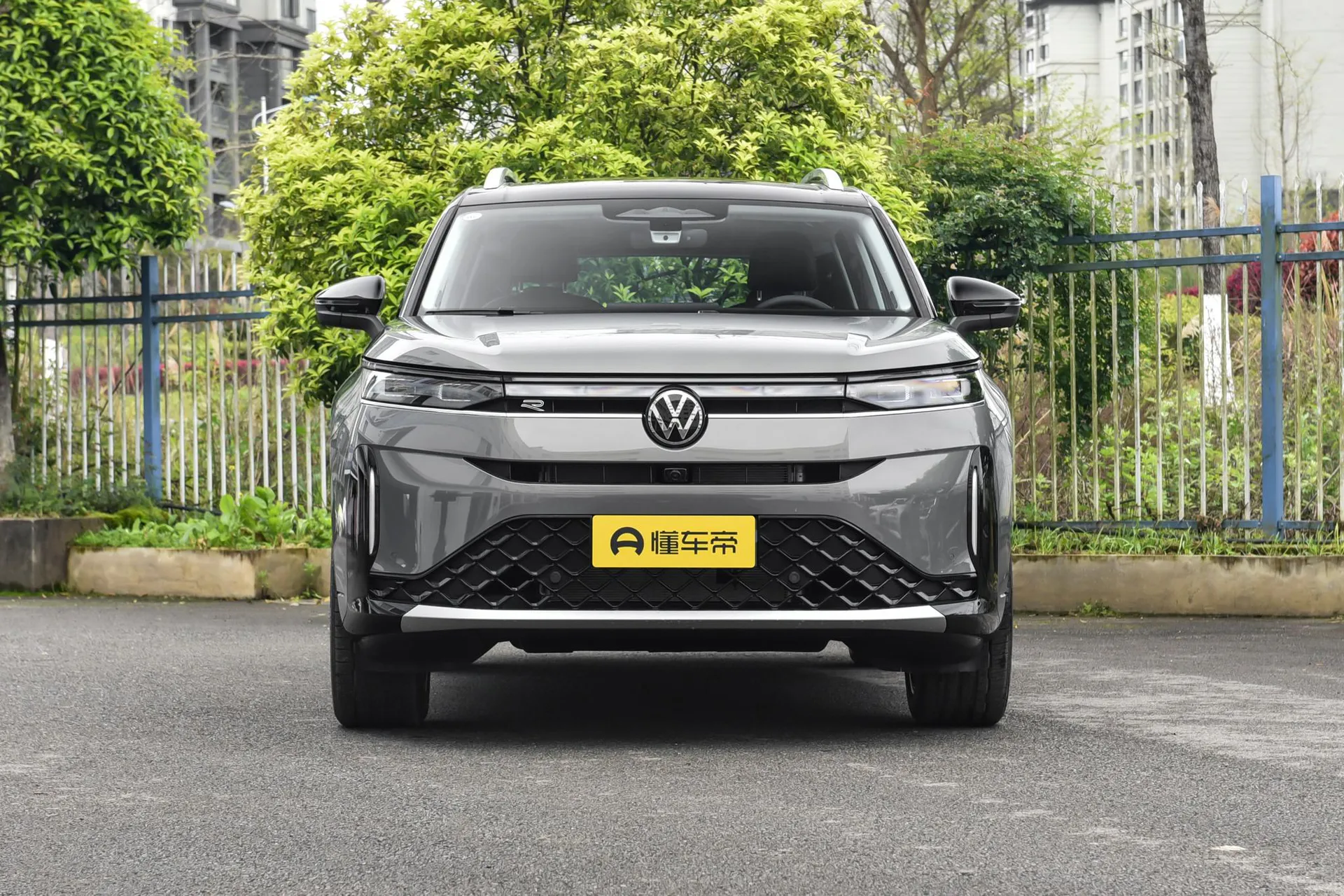  Lanxun 450 TSI AWD Flagship