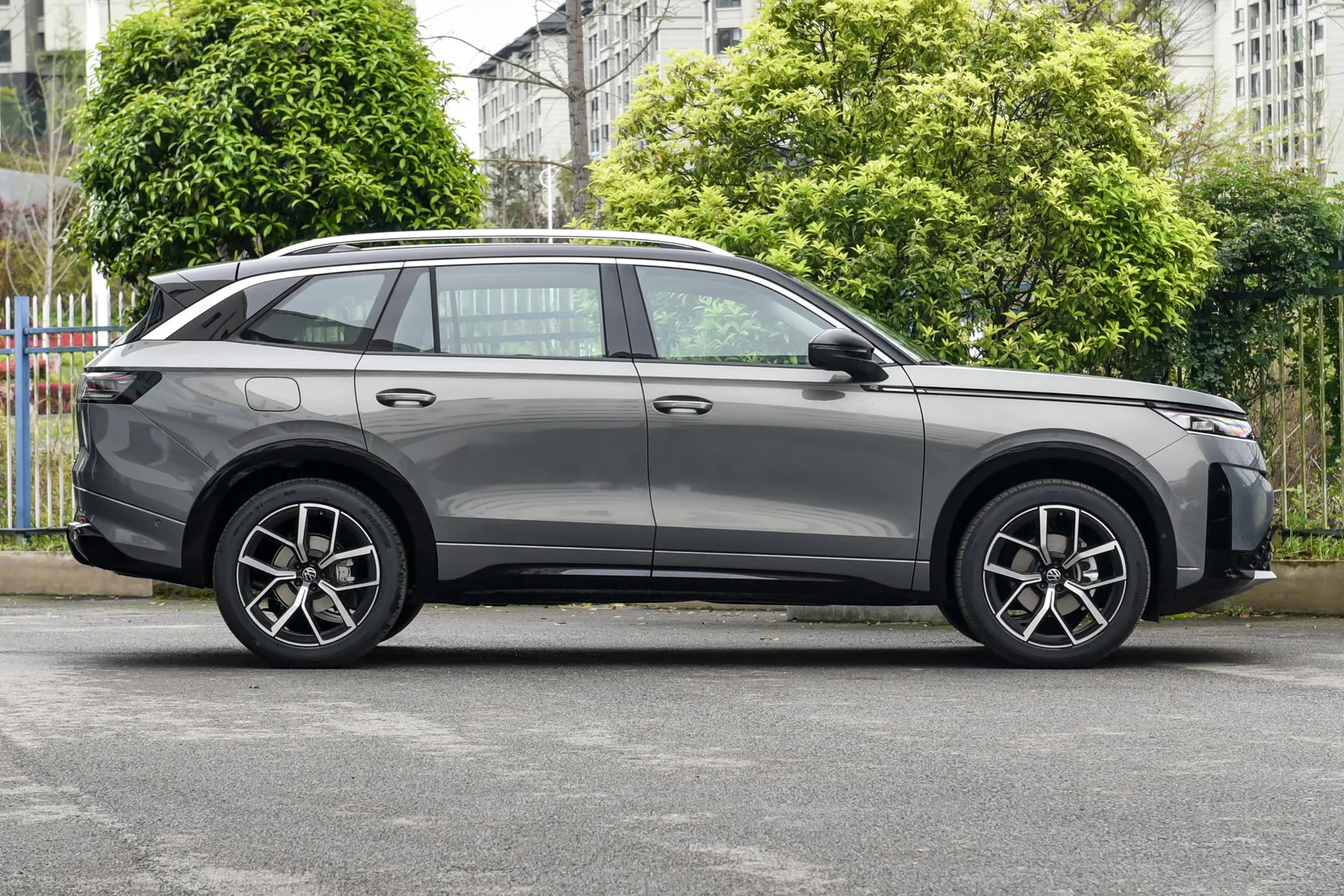  Lanxun 450 TSI AWD Flagship