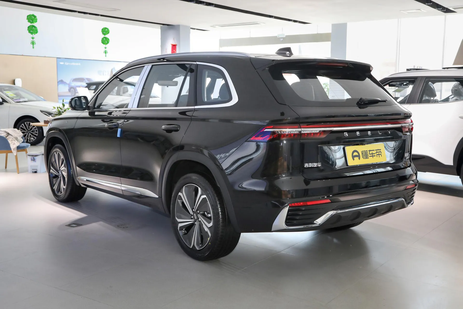  Xingyue L i-HEV Smart Hybrid 1.5T Lingyun