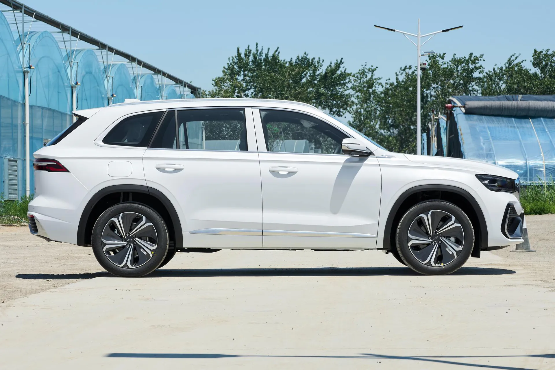  Xingyue L i-HEV Smart Hybrid 1.5T Lingyun