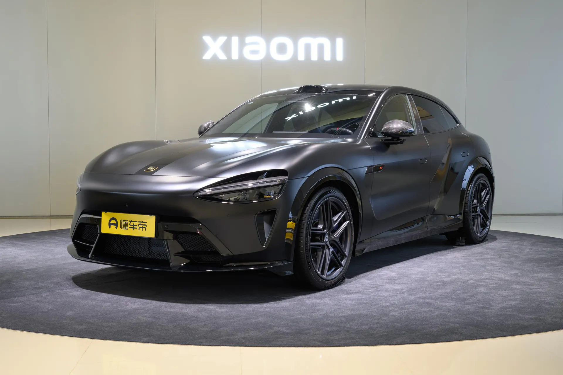 Внедорожник Xiaomi YU7 AWD GT (2026)