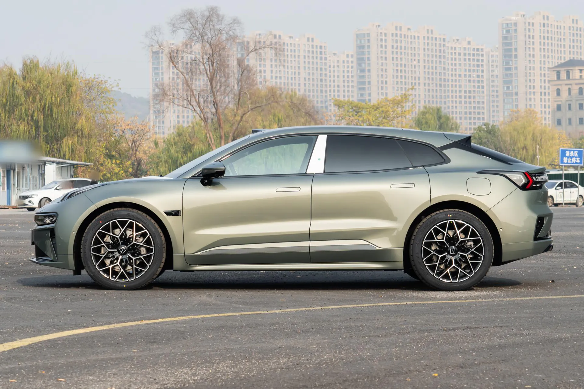  001 Max 95kWh AWD