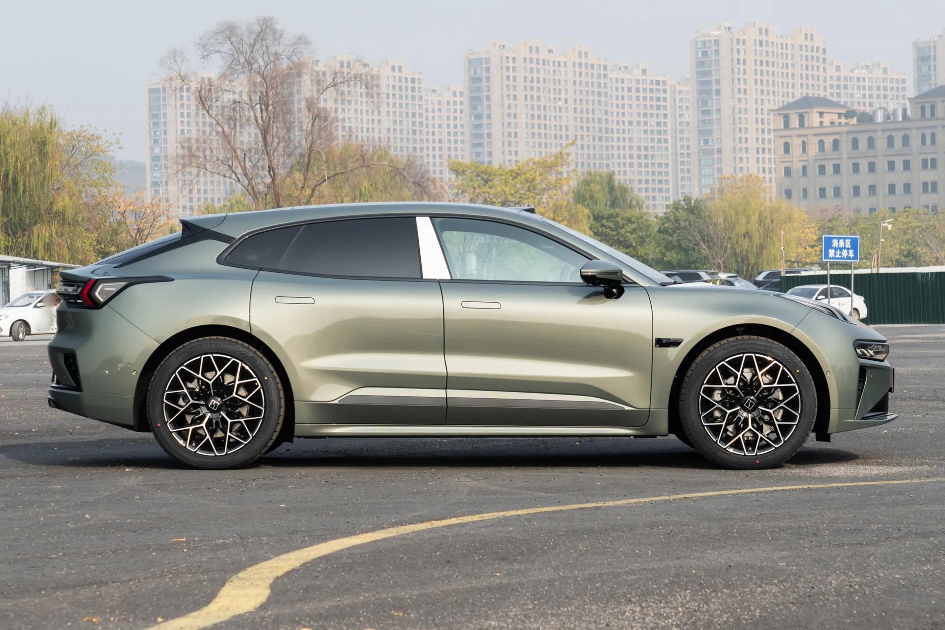  001 Max 95kWh AWD