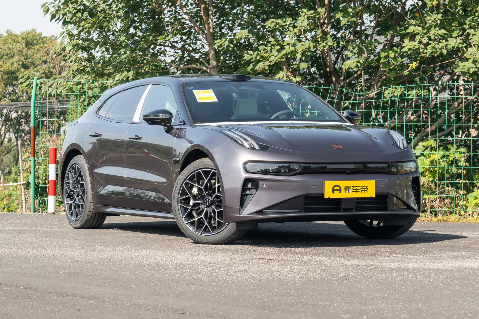  001 Max 95kWh AWD