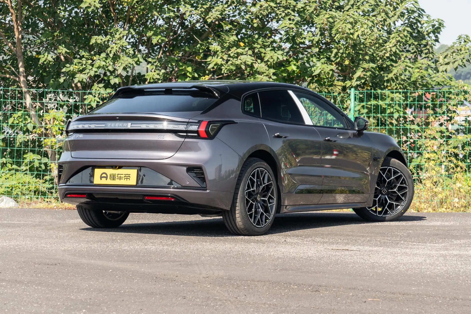  001 Max 95kWh AWD