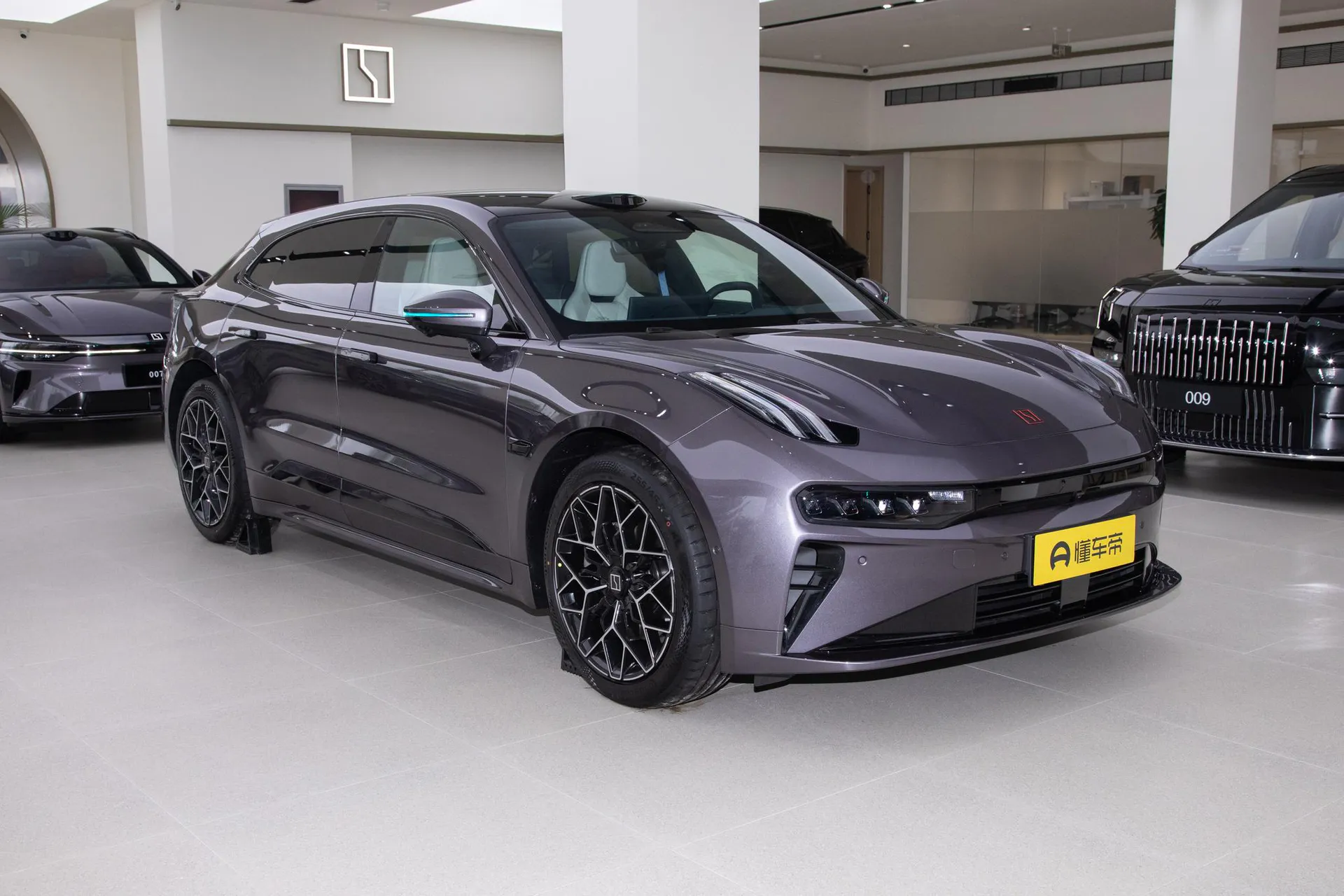  001 Max 95kWh AWD
