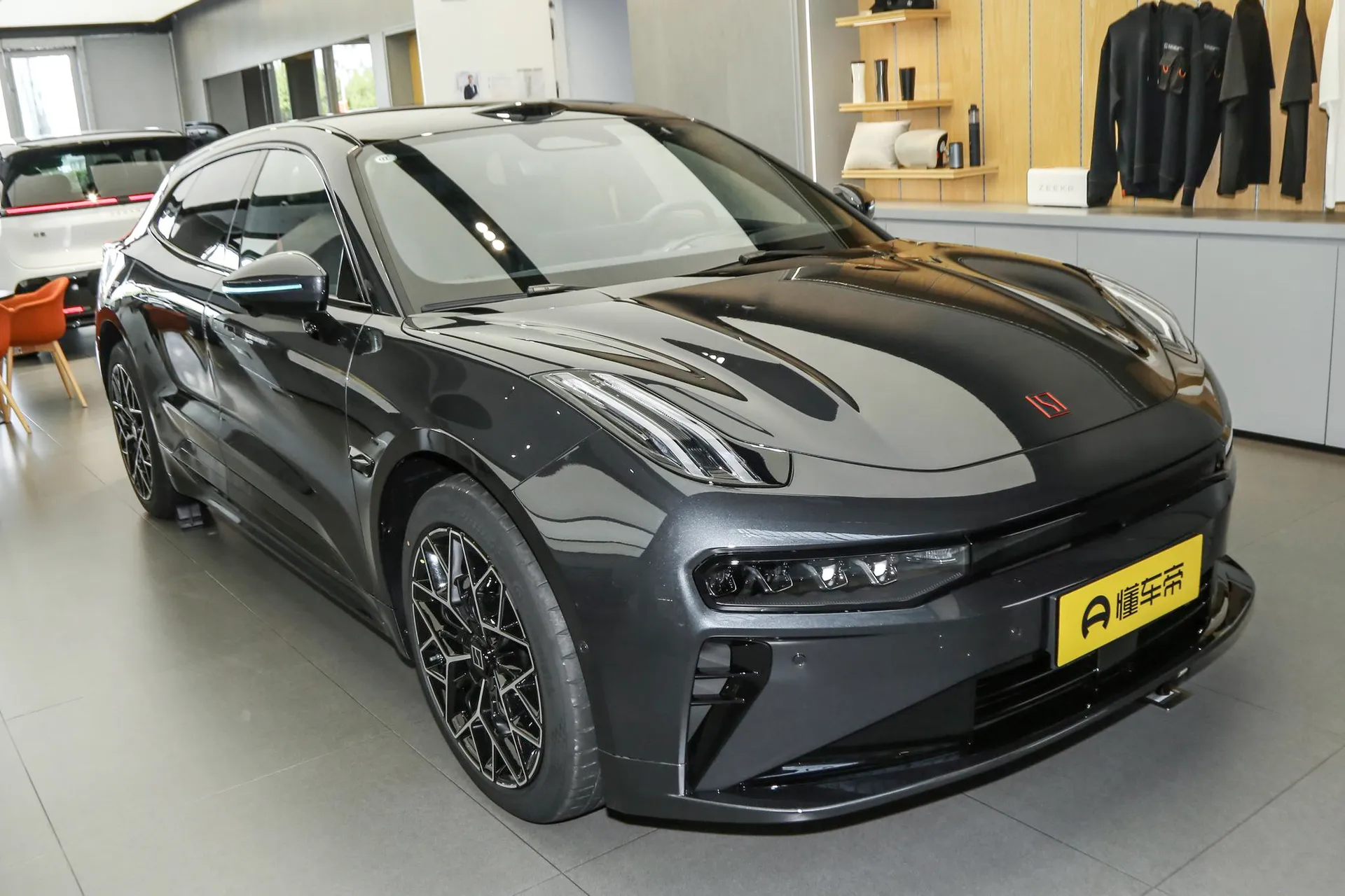  001 Max 95kWh AWD