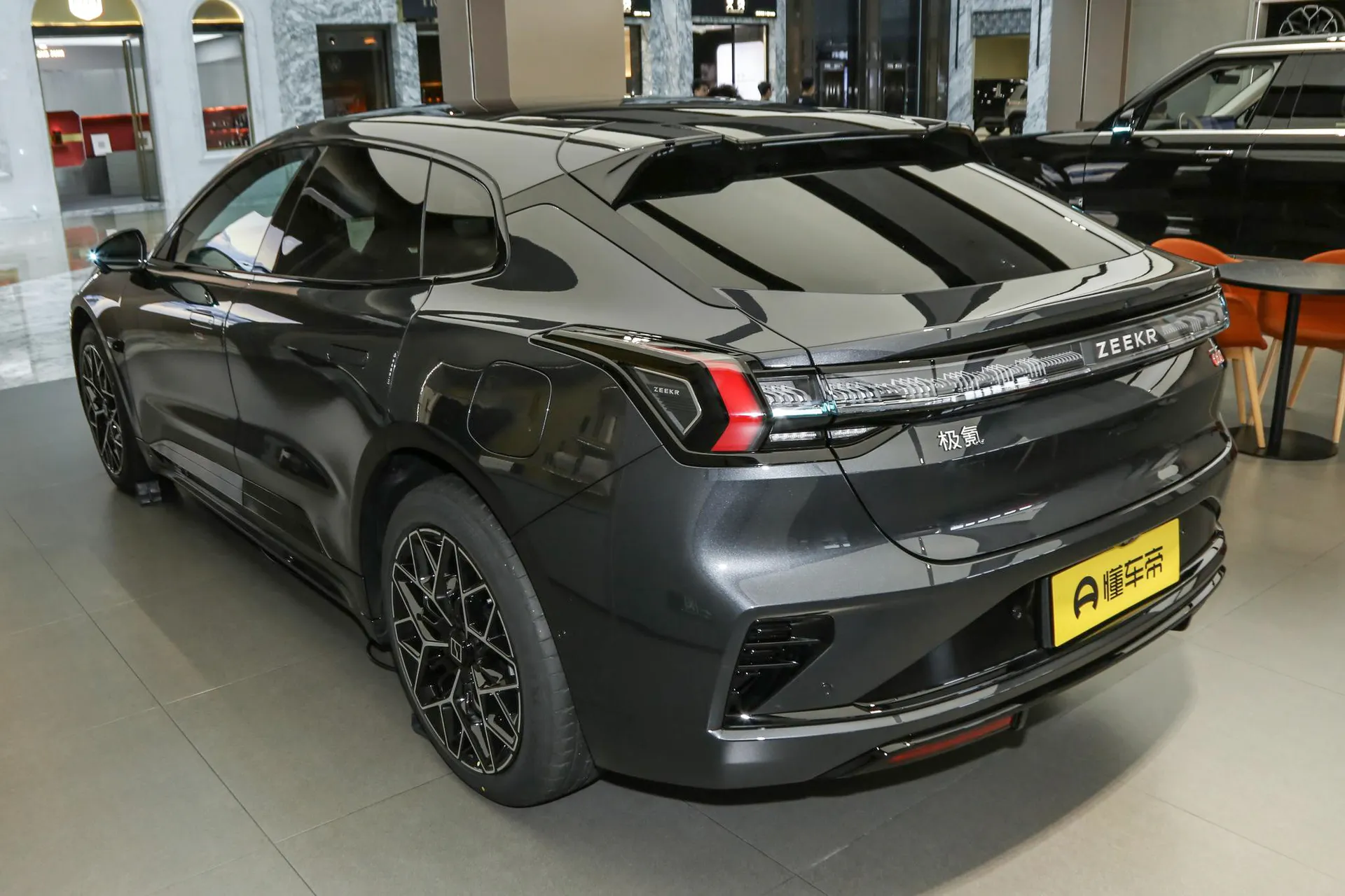  001 Max 95kWh AWD