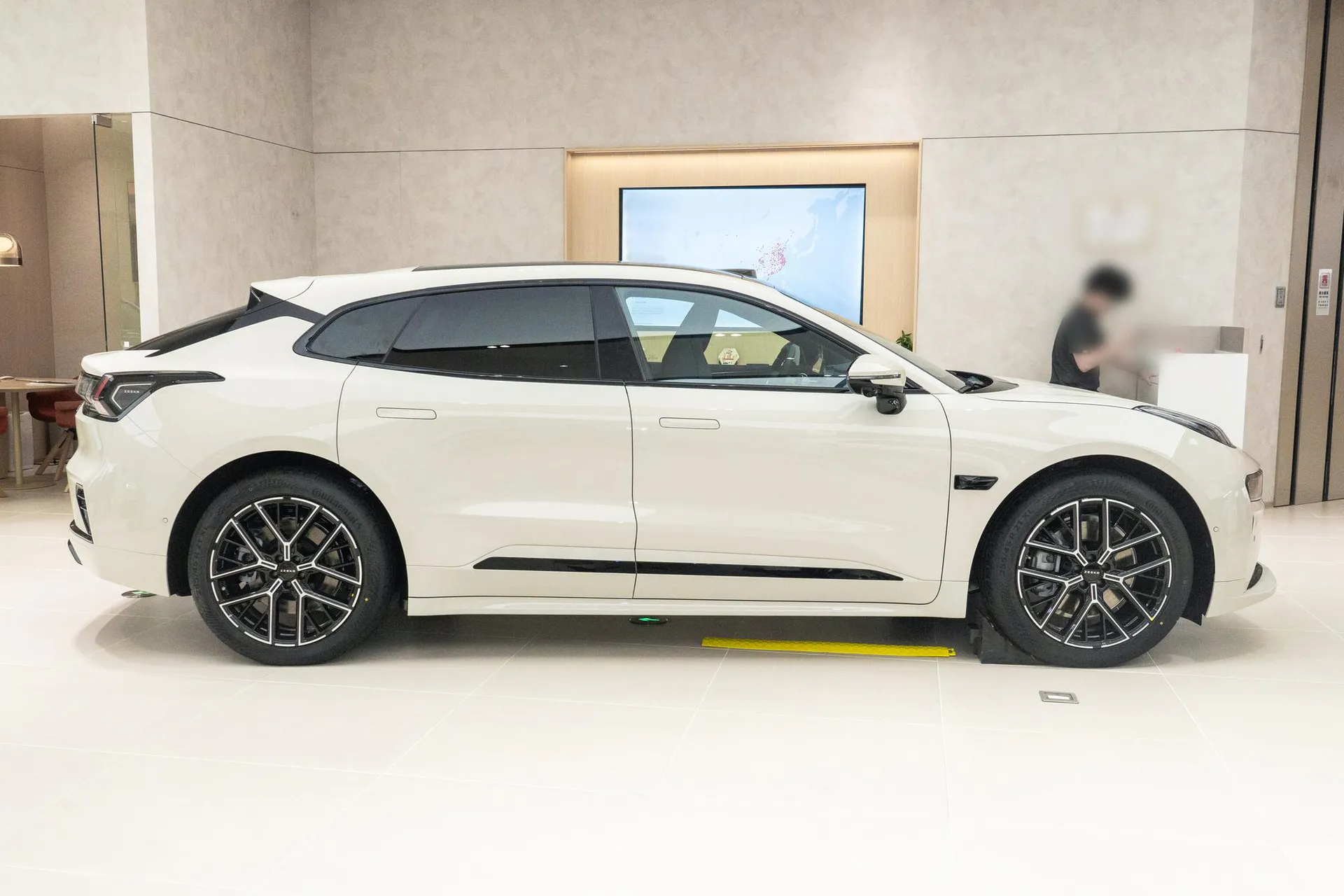  001 Max 95kWh AWD