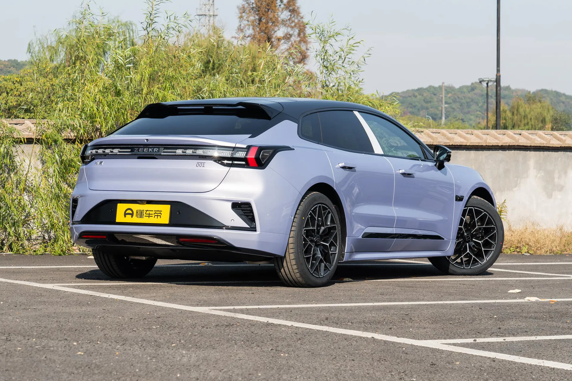  001 Max 95kWh AWD