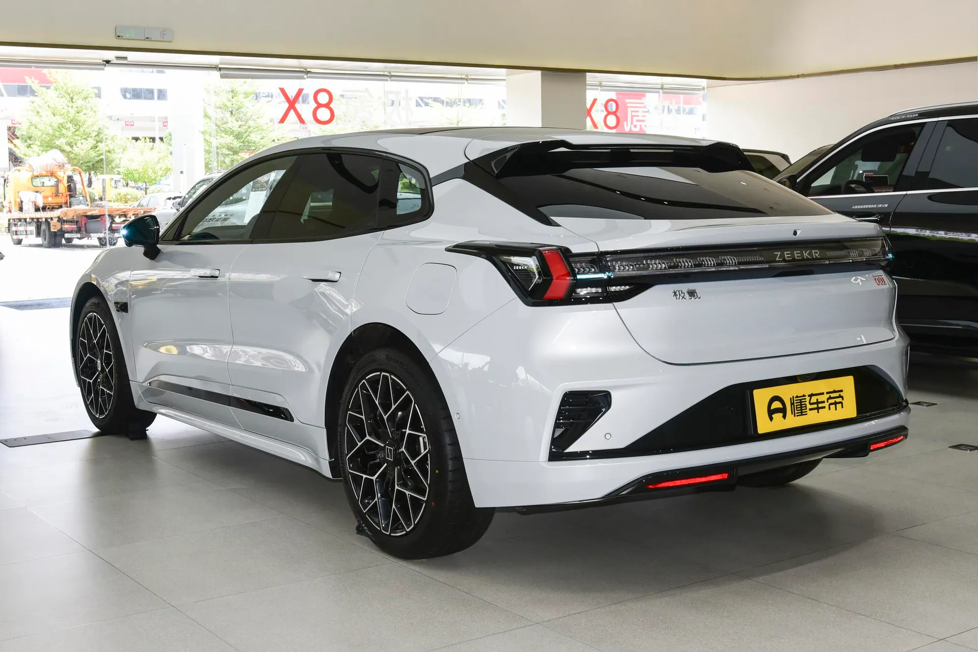 001 Max 95kWh AWD