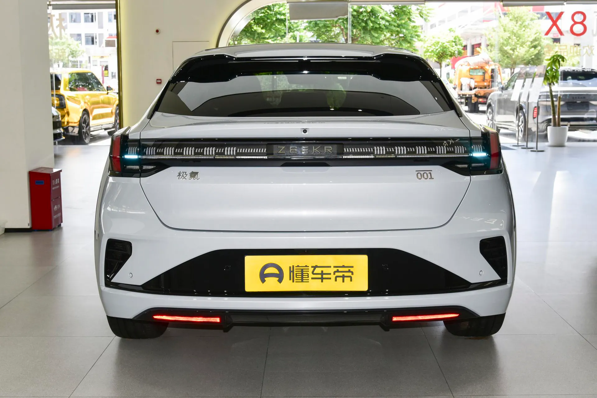  001 Max 95kWh AWD