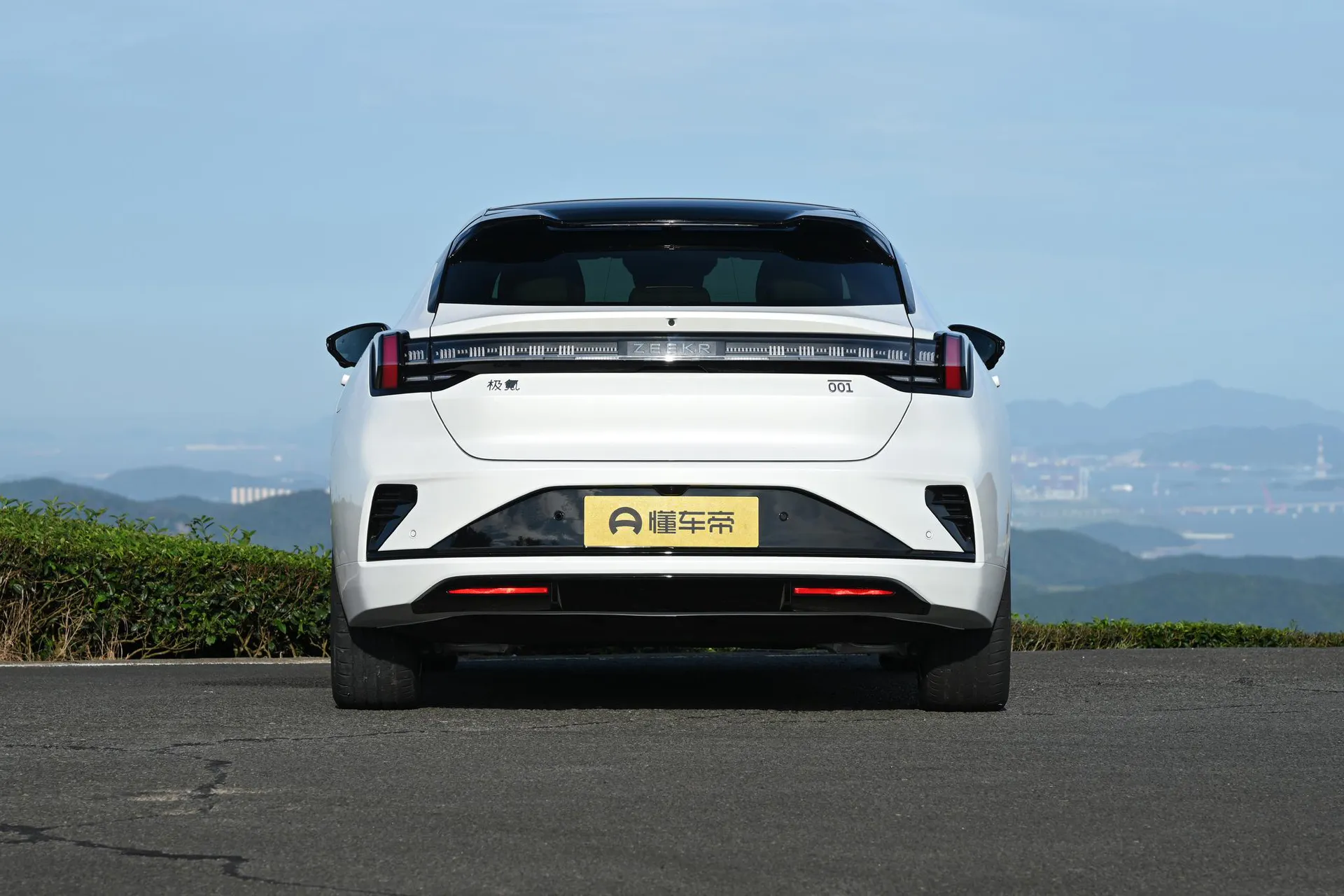  001 Max 95kWh AWD