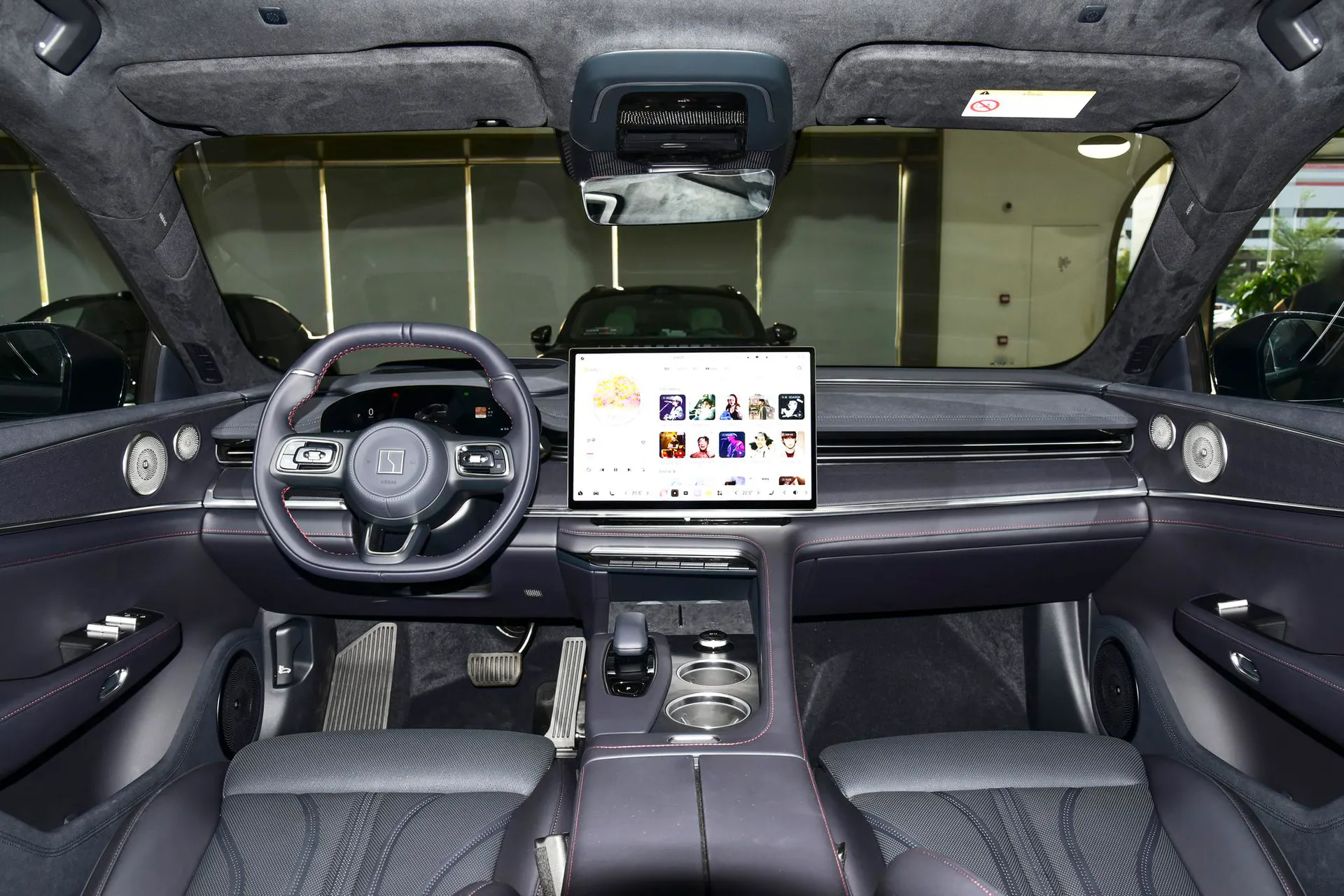  001 Max 95kWh AWD