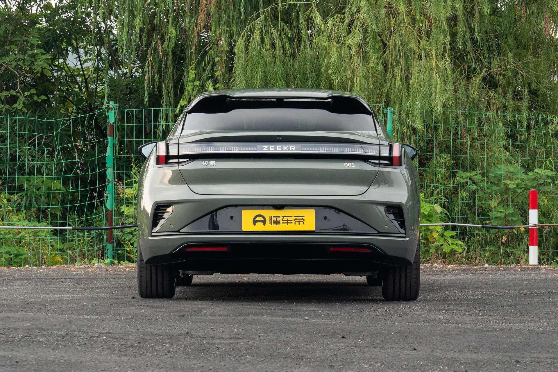  001 Max 103kWh RWD