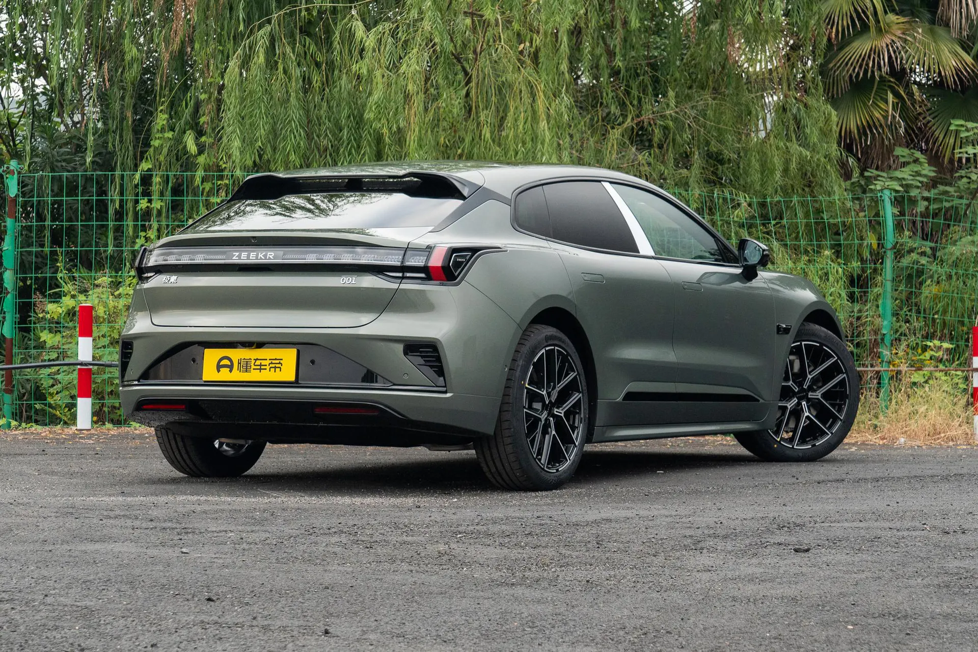  001 Max 103kWh RWD
