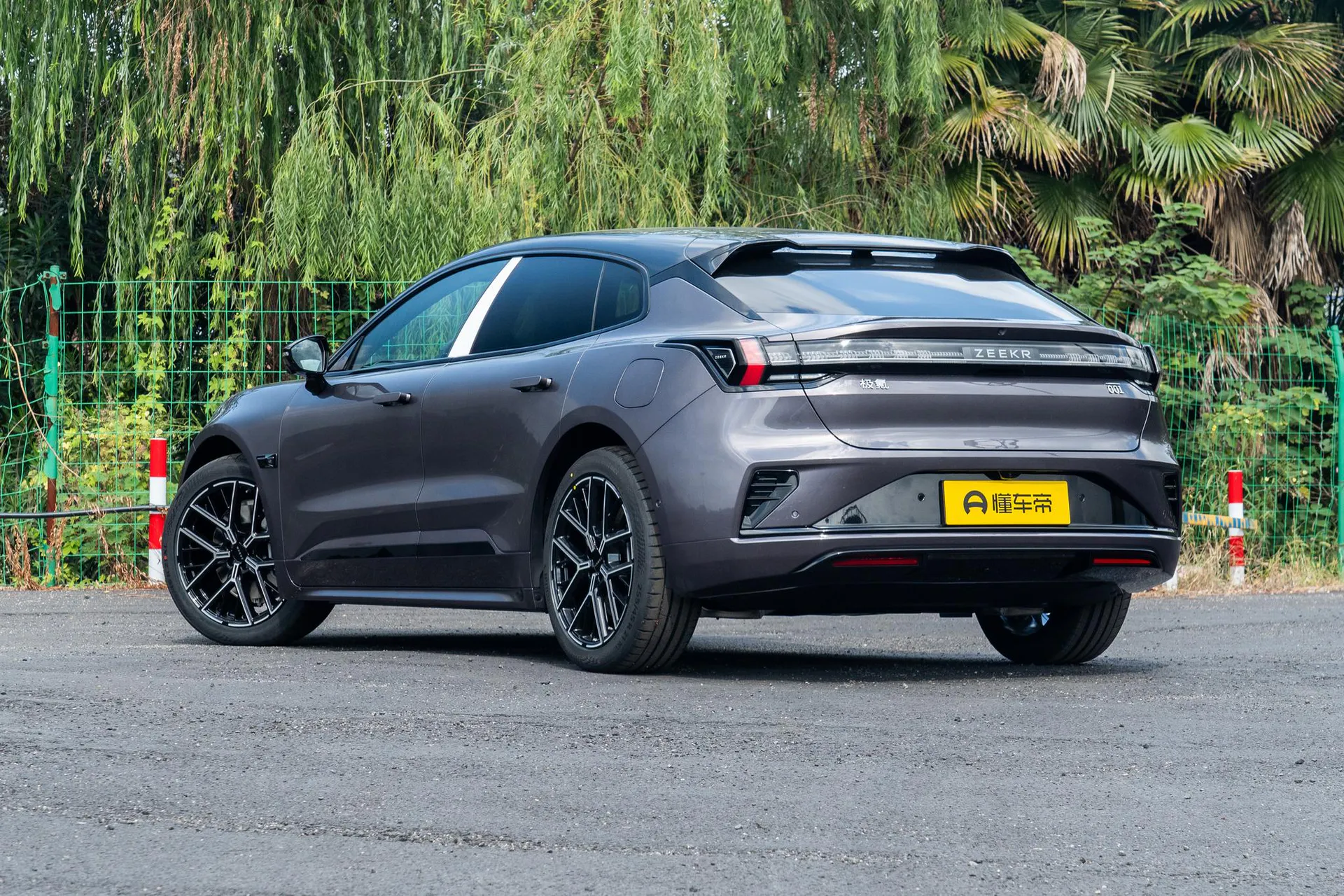  001 Max 103kWh RWD