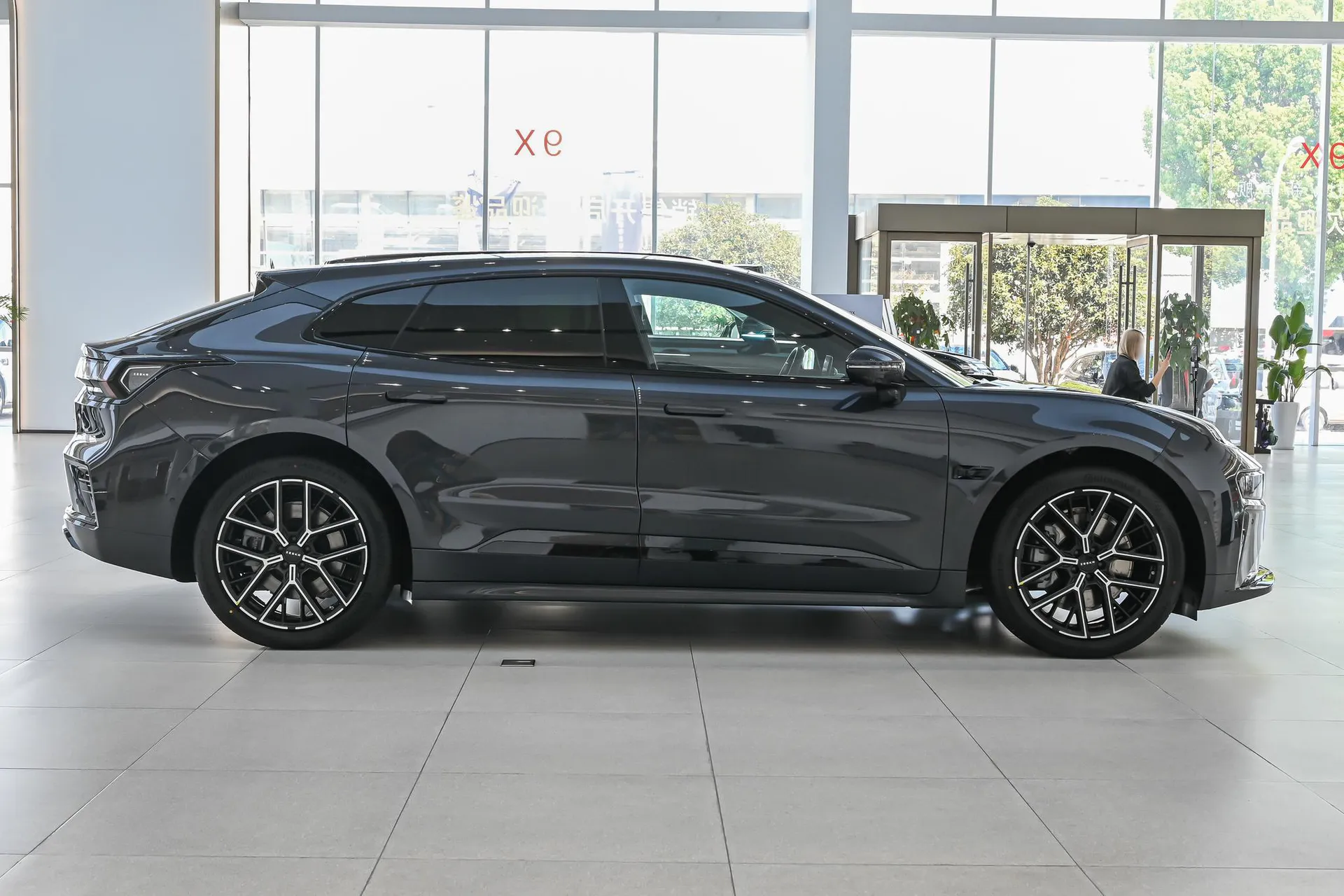  001 Max 103kWh RWD