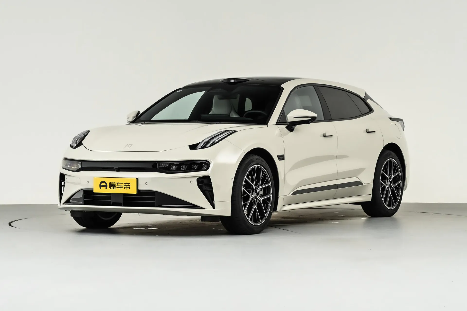  001 Max 103kWh RWD