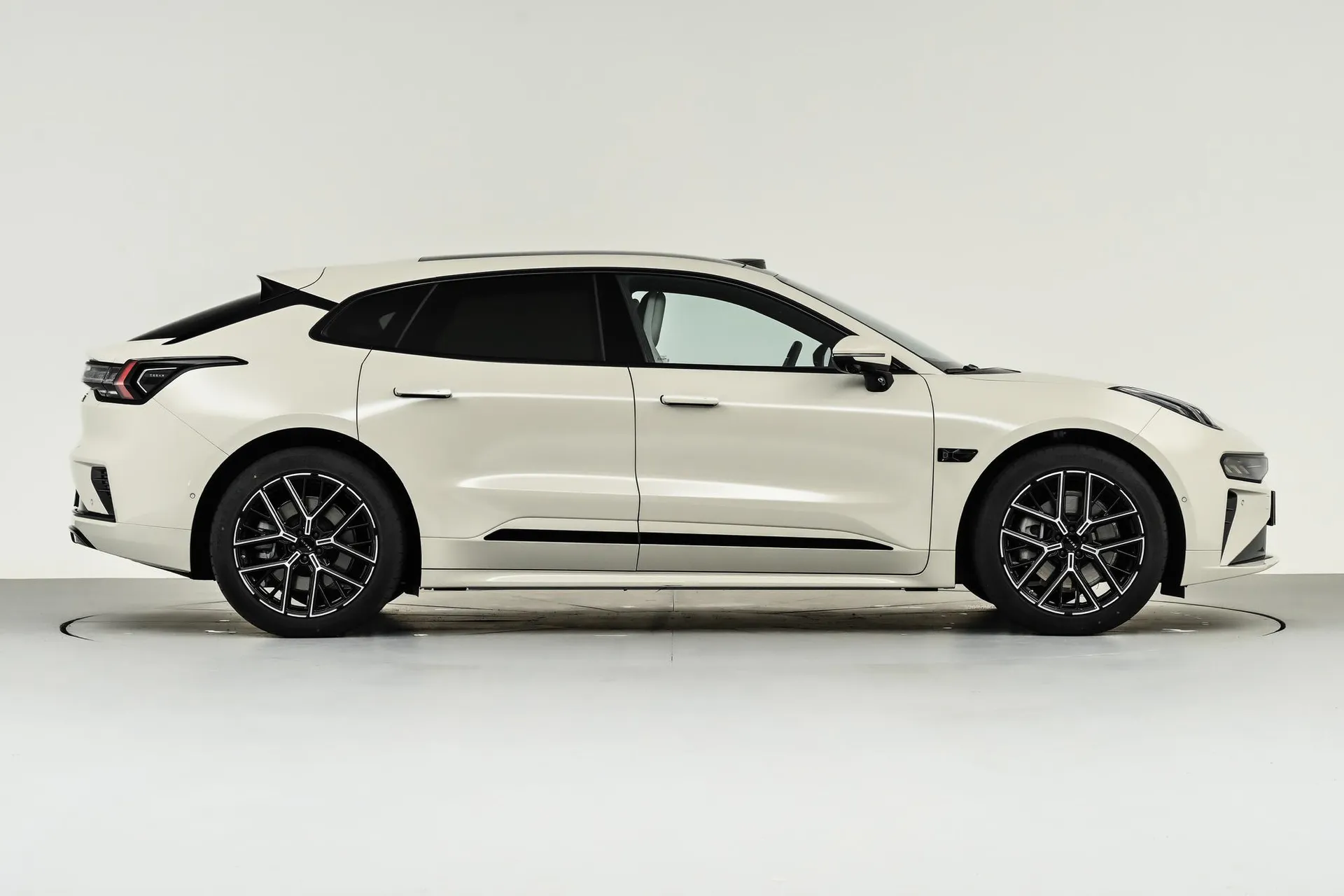  001 Max 103kWh RWD