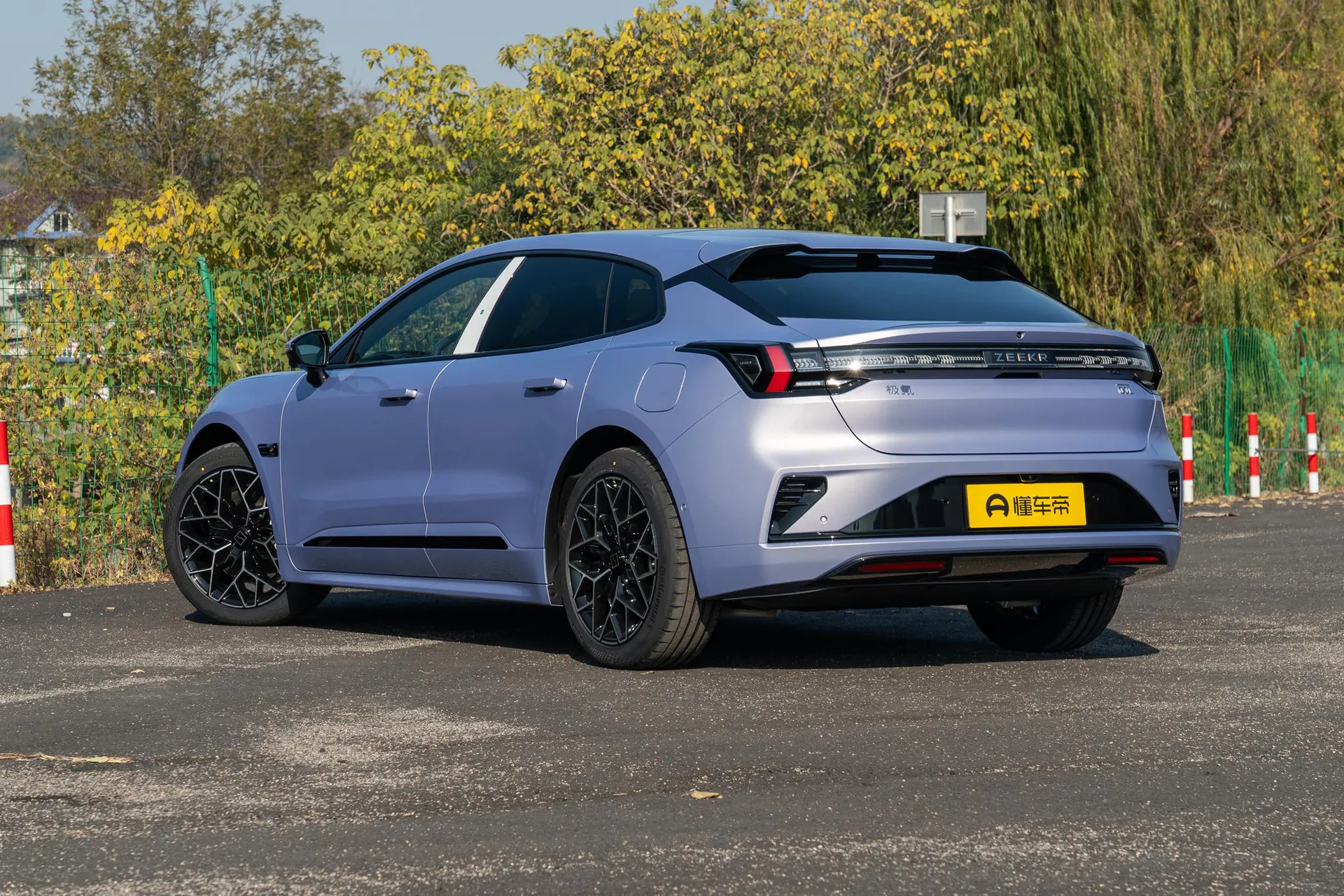  001 Max 103kWh RWD