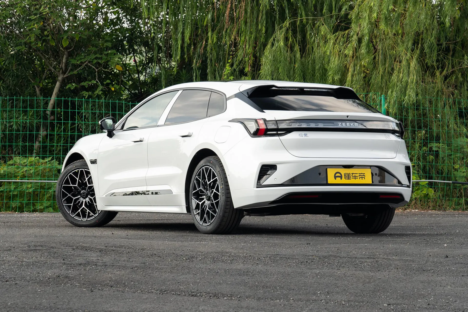  001 Max 103kWh RWD