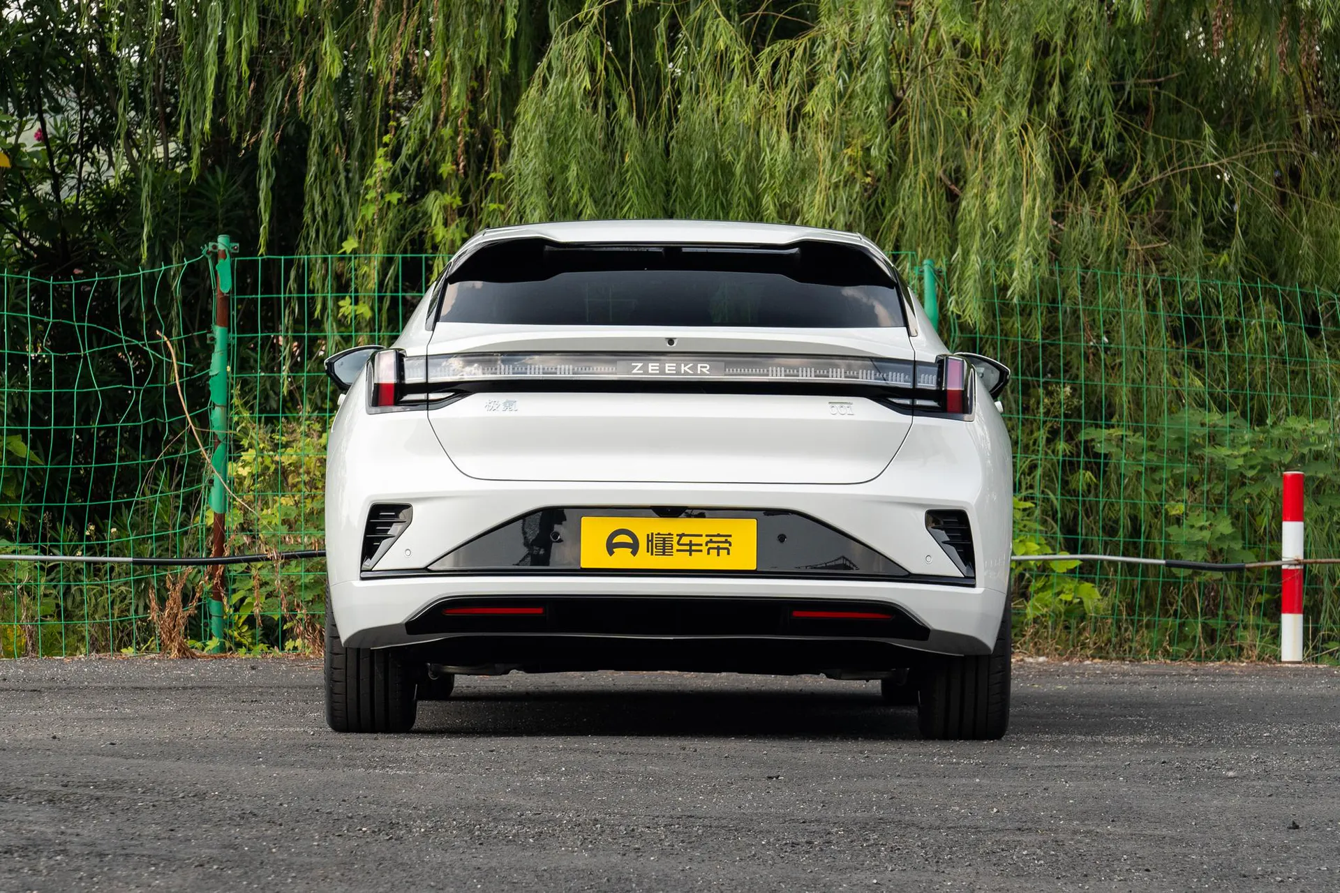  001 Max 103kWh RWD