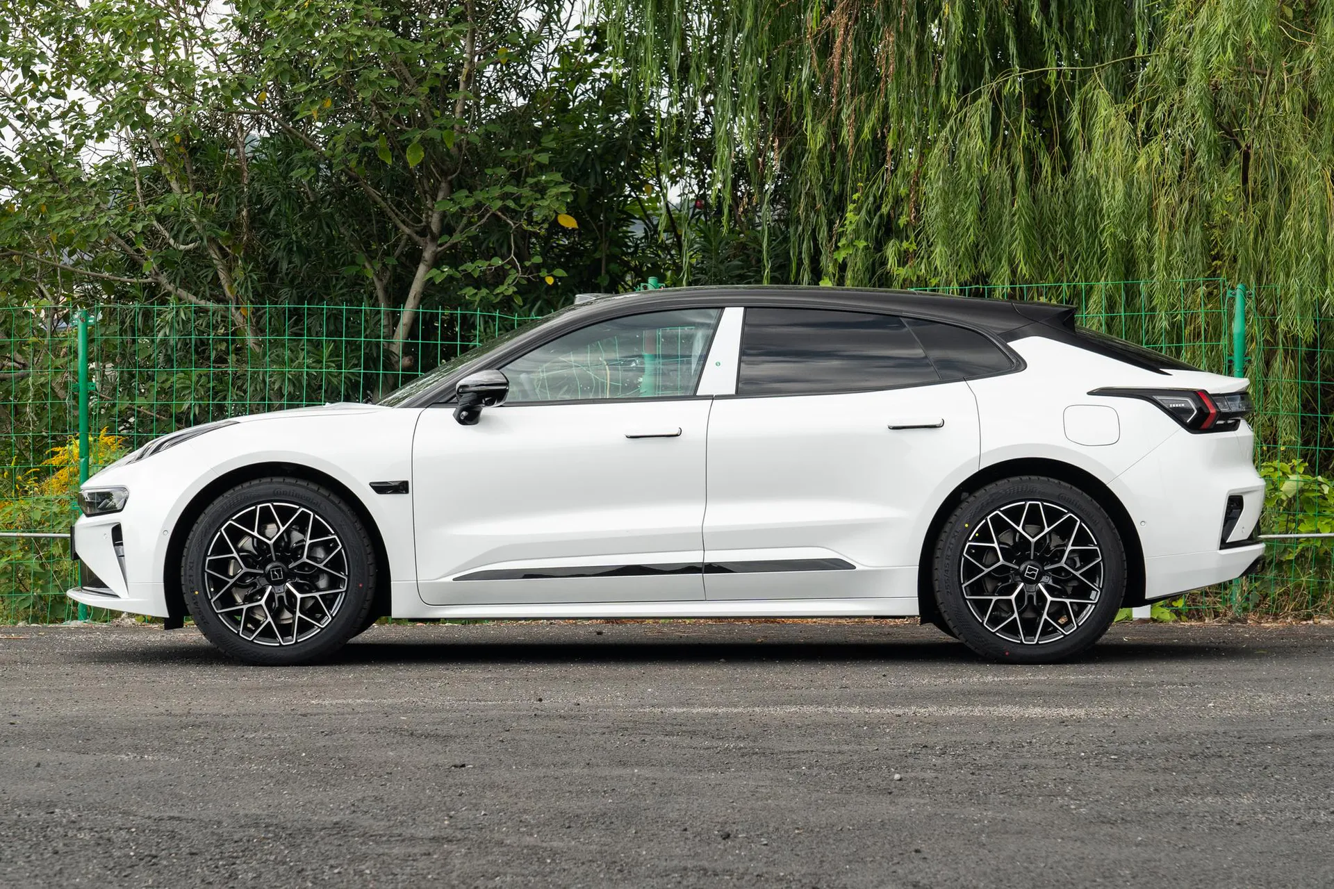  001 Max 103kWh RWD