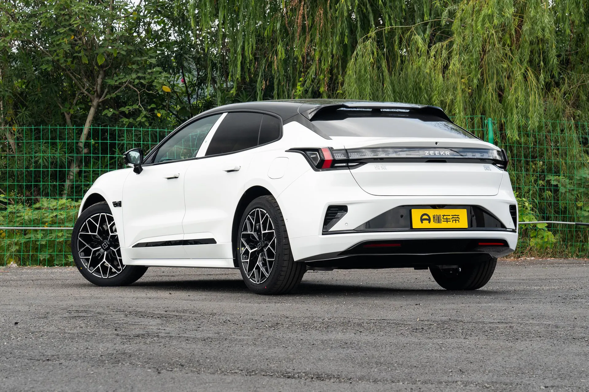  001 Max 103kWh RWD
