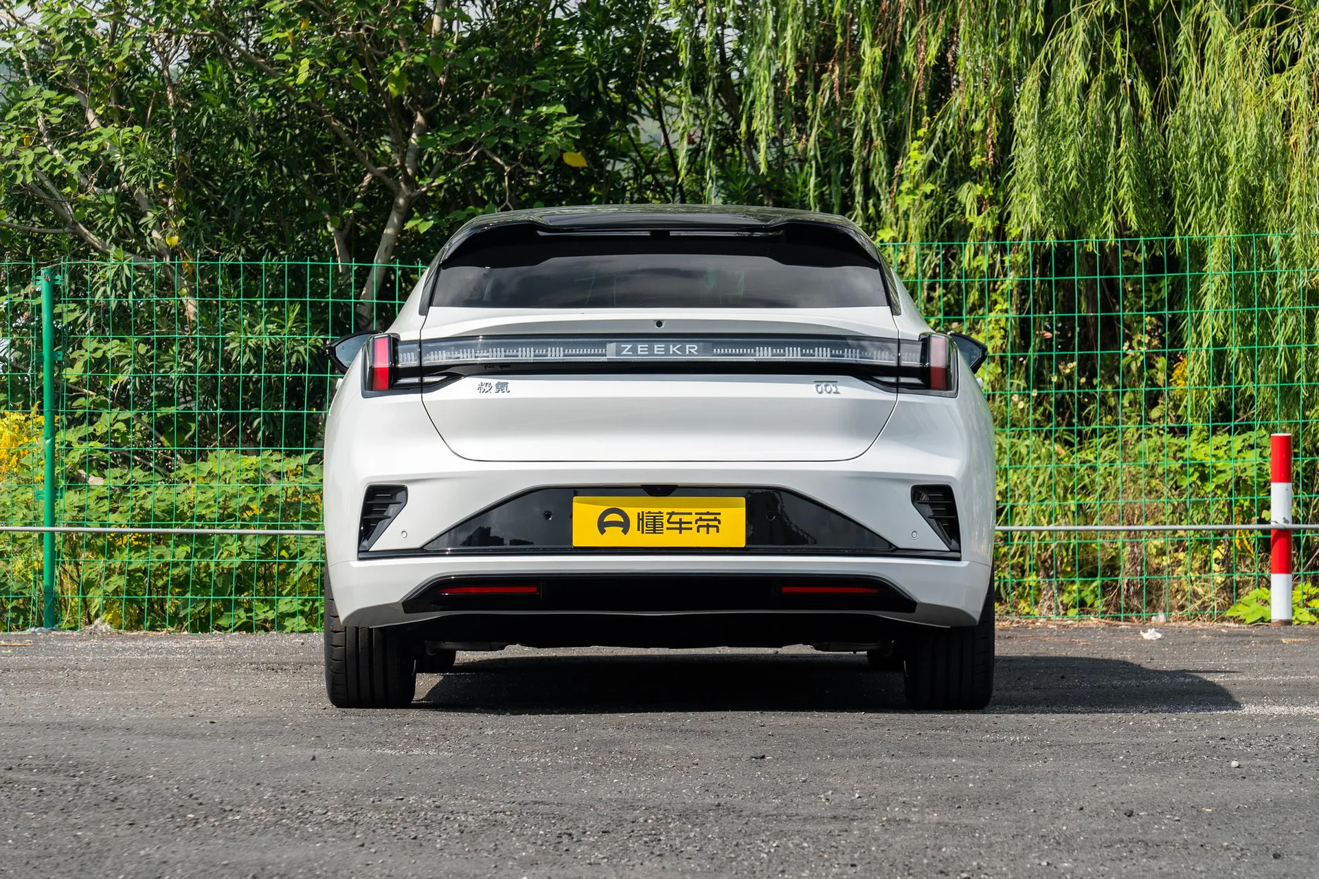  001 Max 103kWh RWD