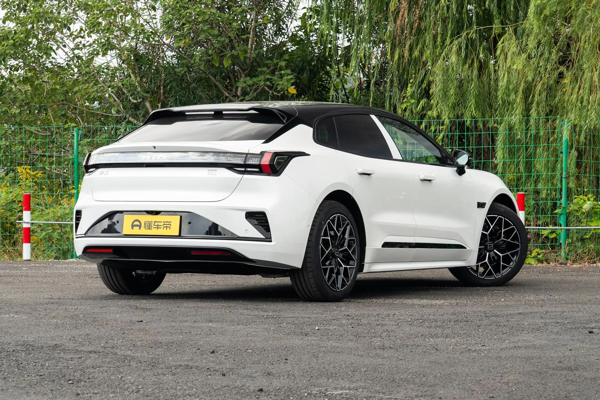  001 Max 103kWh RWD
