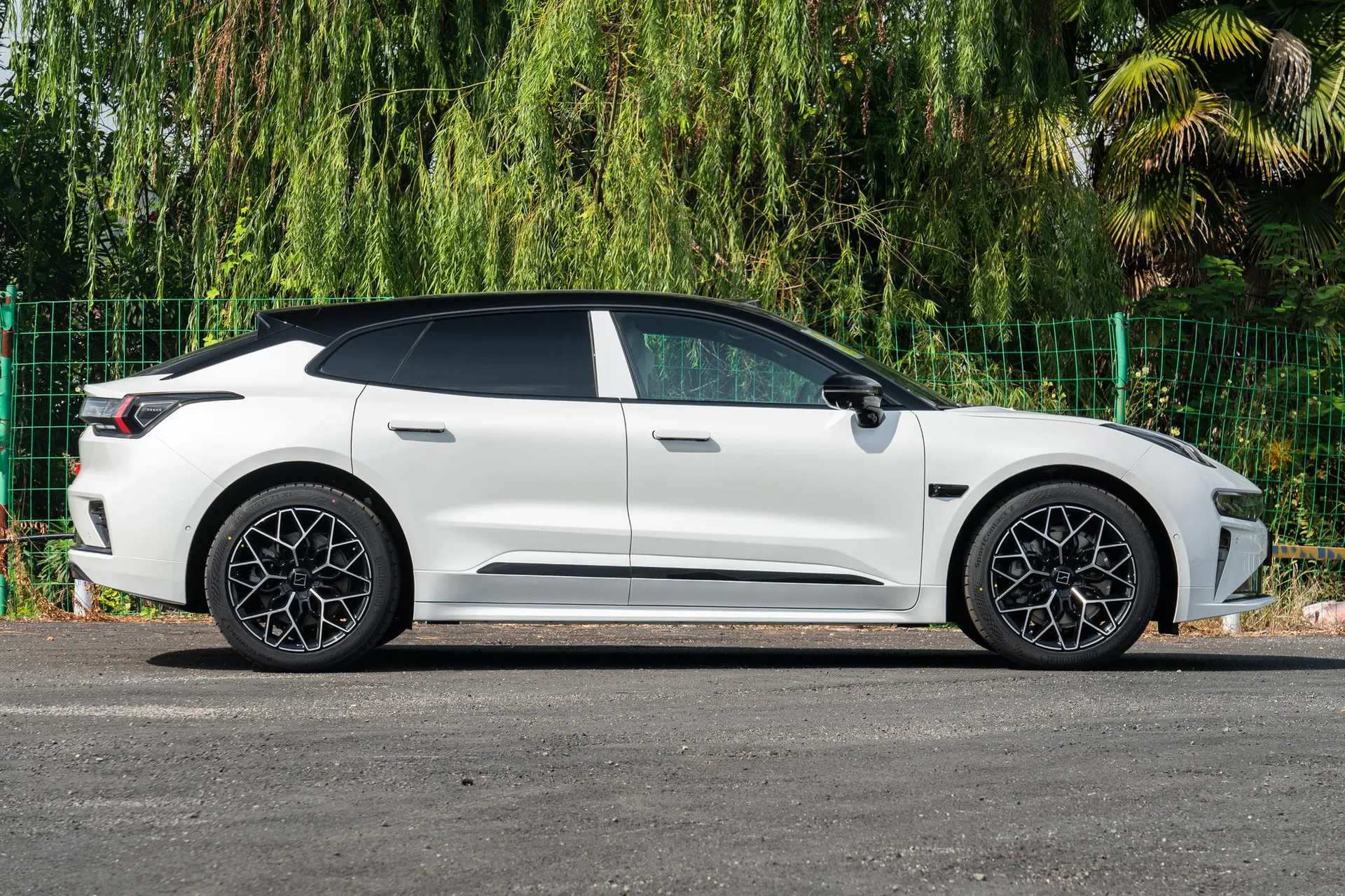  001 Max 103kWh RWD