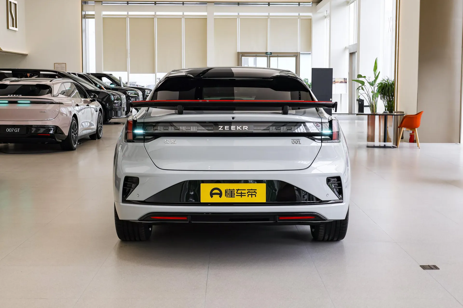  001 5th Anniversary 103kWh AWD
